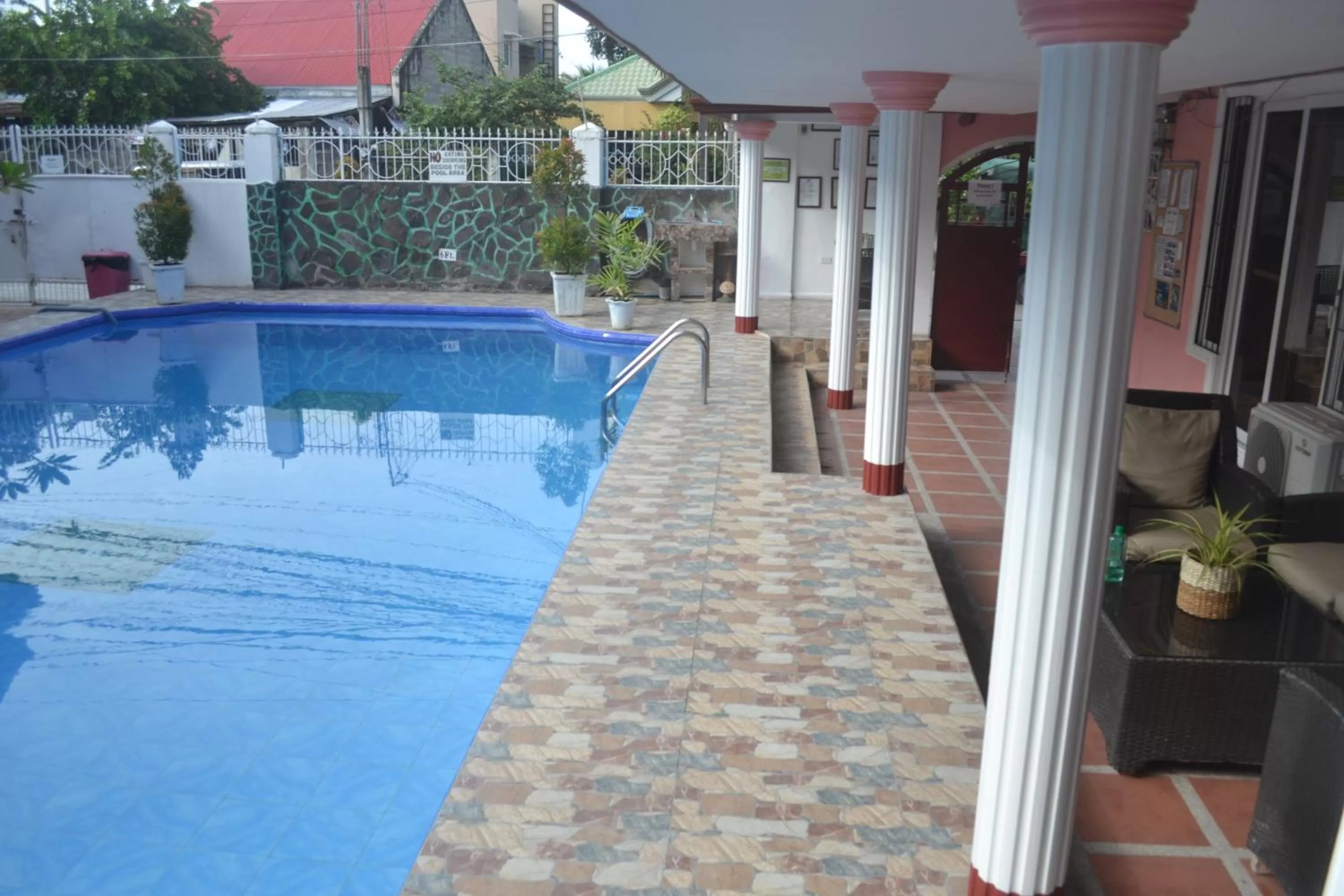 Swimming pool in Villa Prescilla