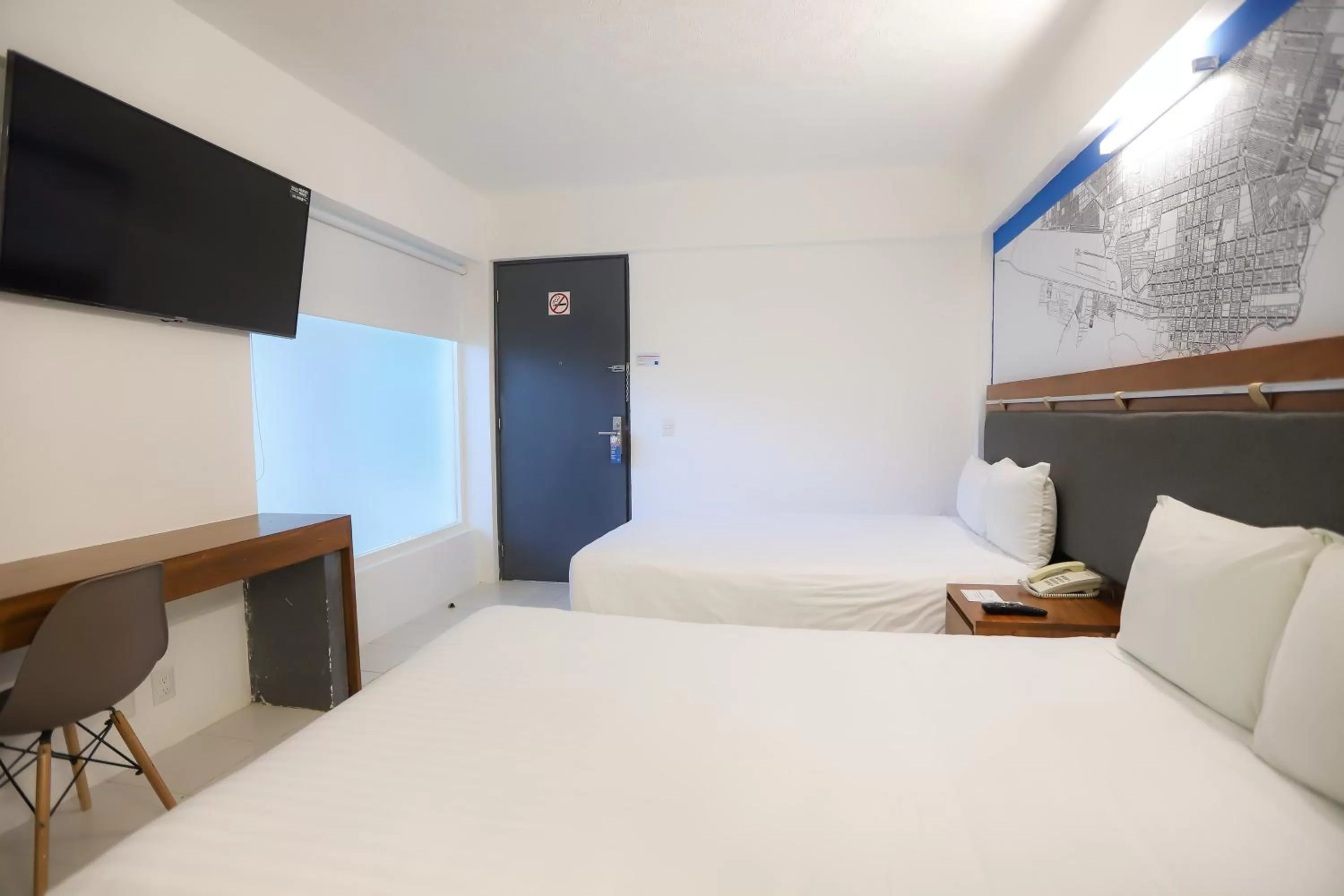 View (from property/room), Bed in TRYP by Wyndham Chetumal