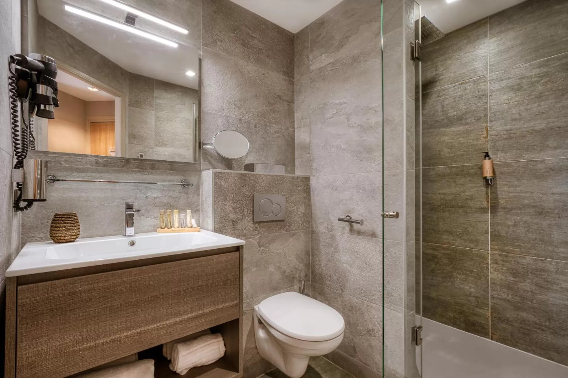 Shower in Hotel Le Tremplin