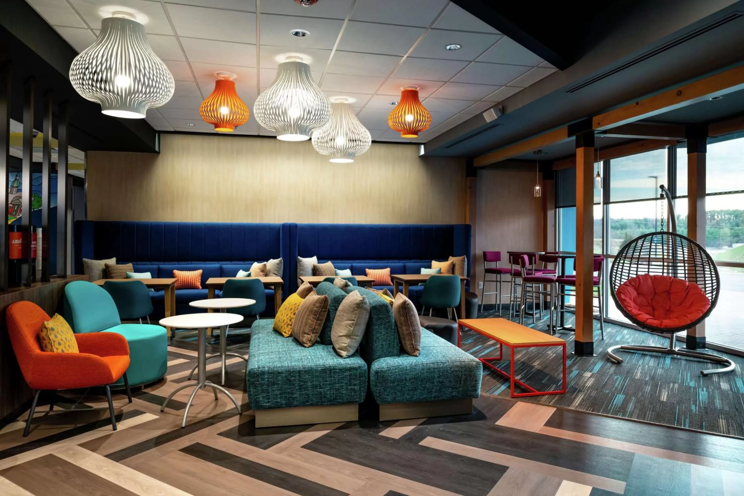 Lobby or reception in Tru By Hilton Staunton