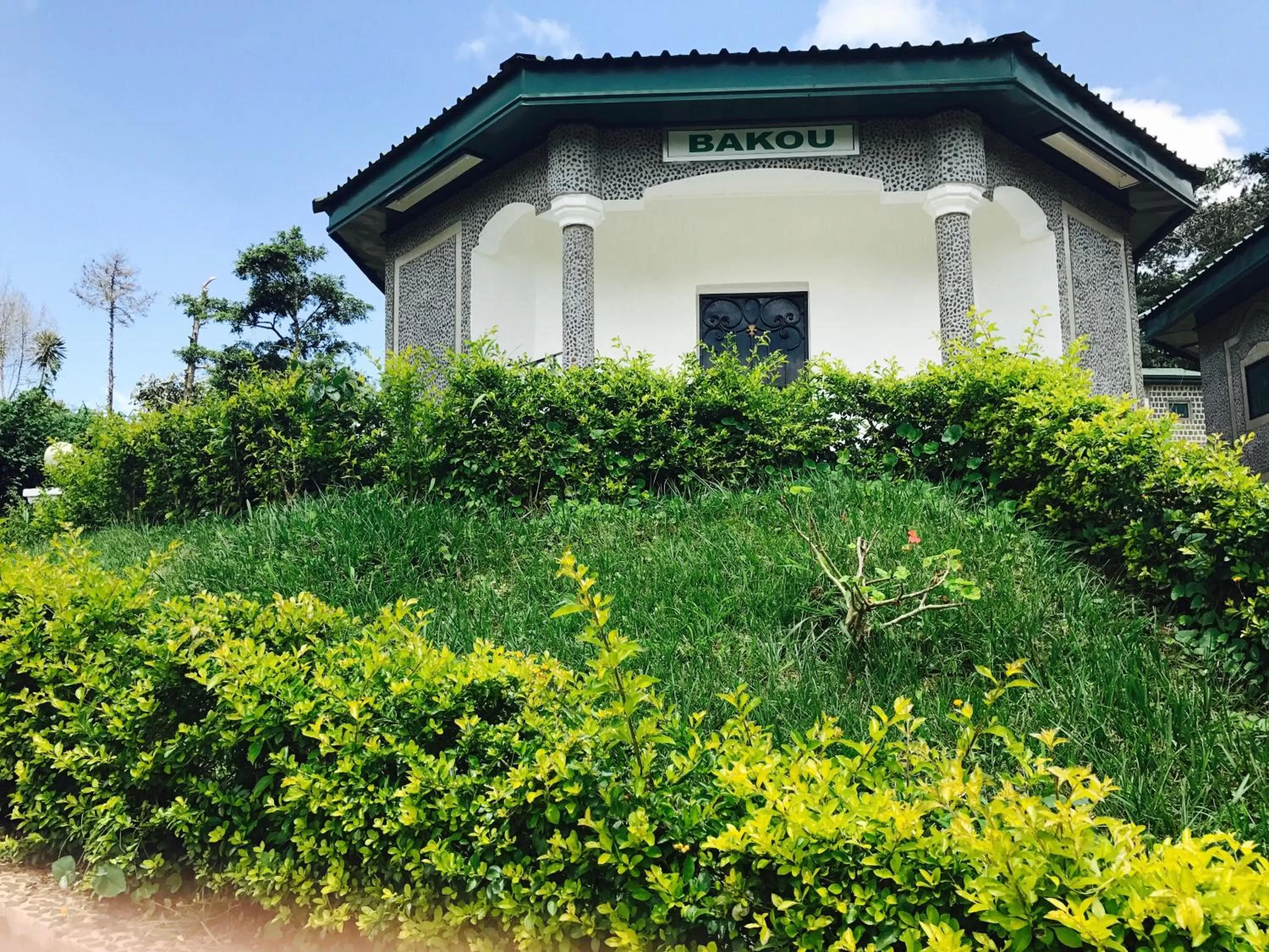 Property Building in La Vallée de Bana