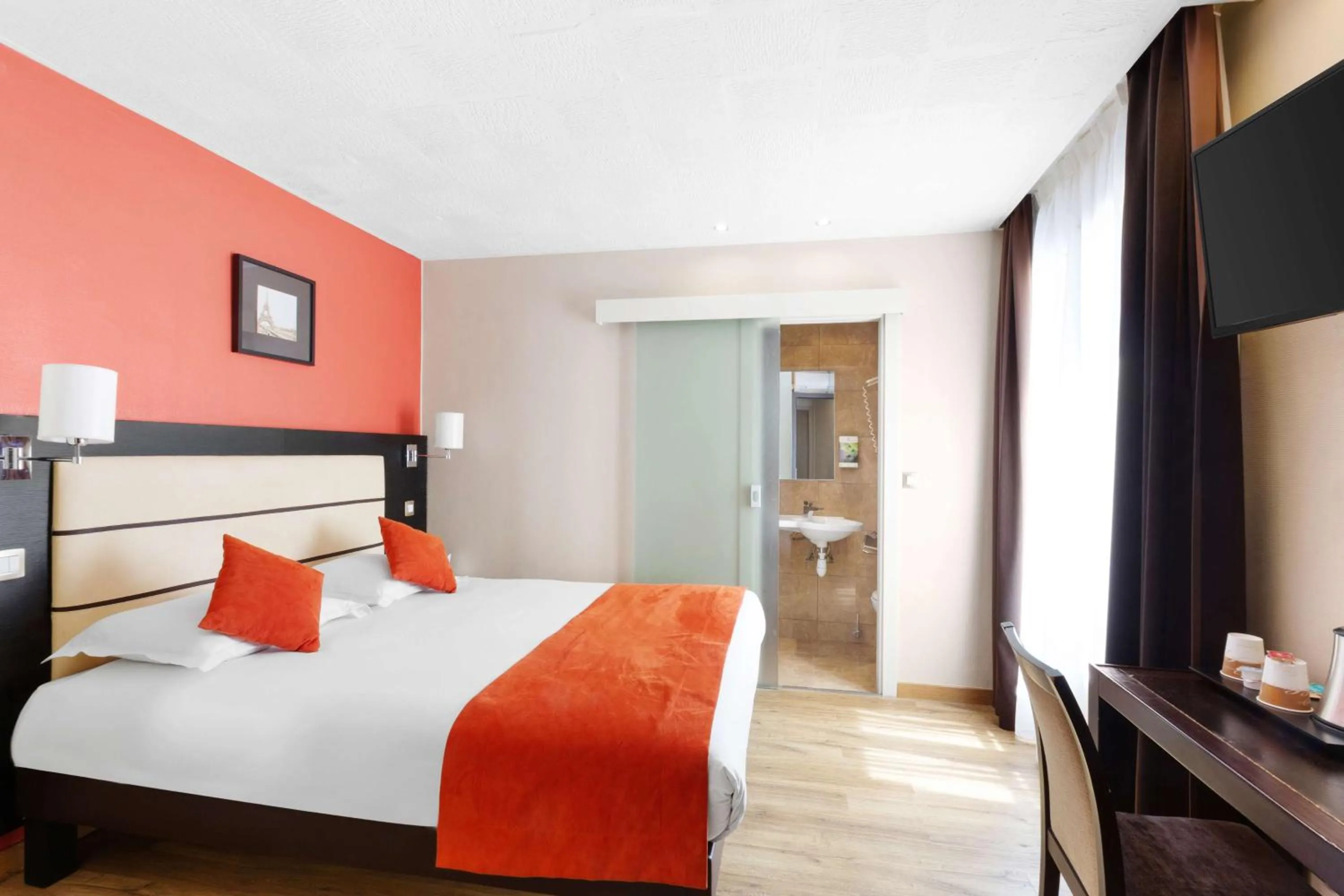 Photo of the whole room, Bed in Sure Hotel by Best Western Paris Gare du Nord