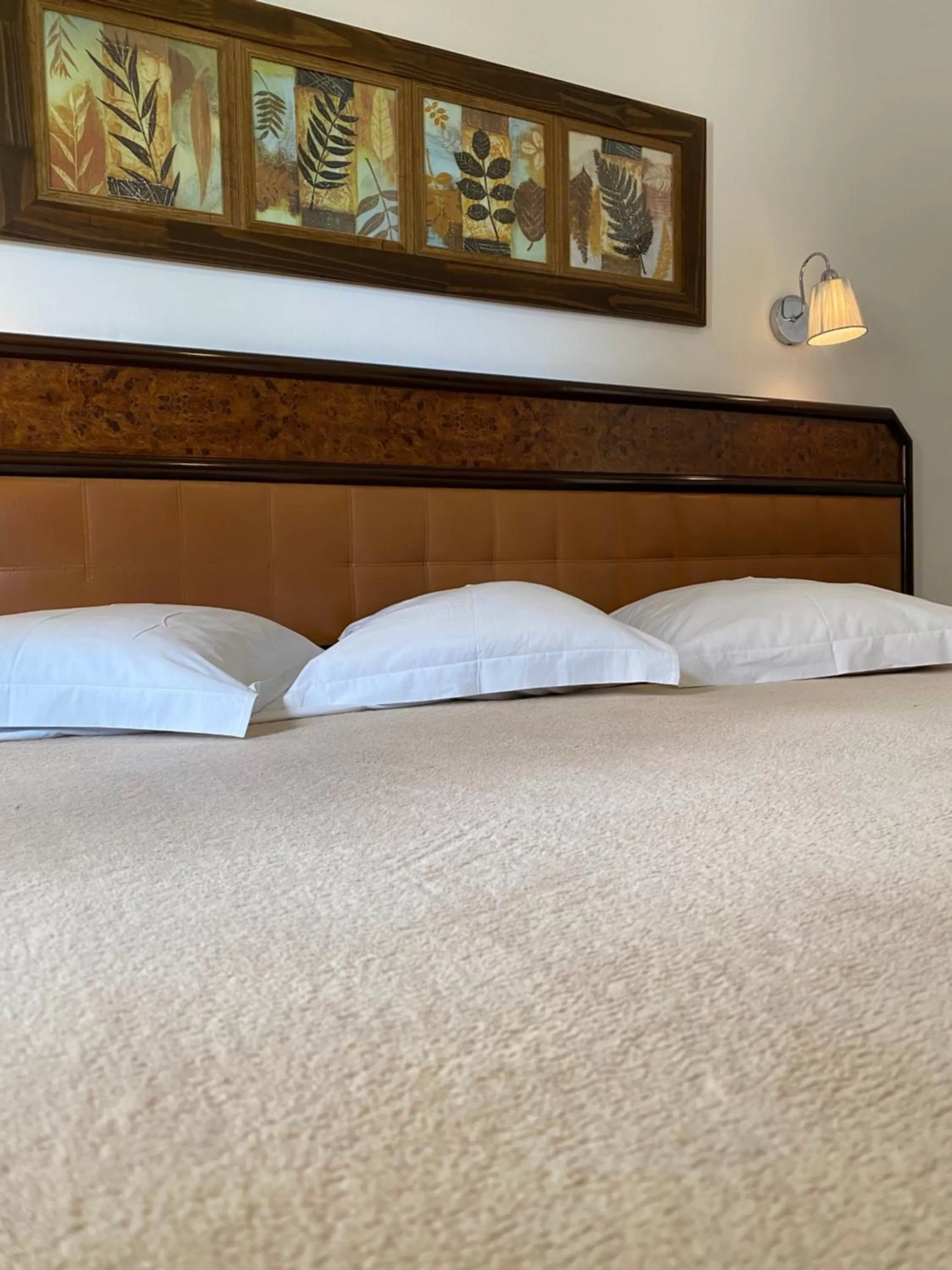 Bedroom, Bed in Hotel La Ponsa Itatiaia