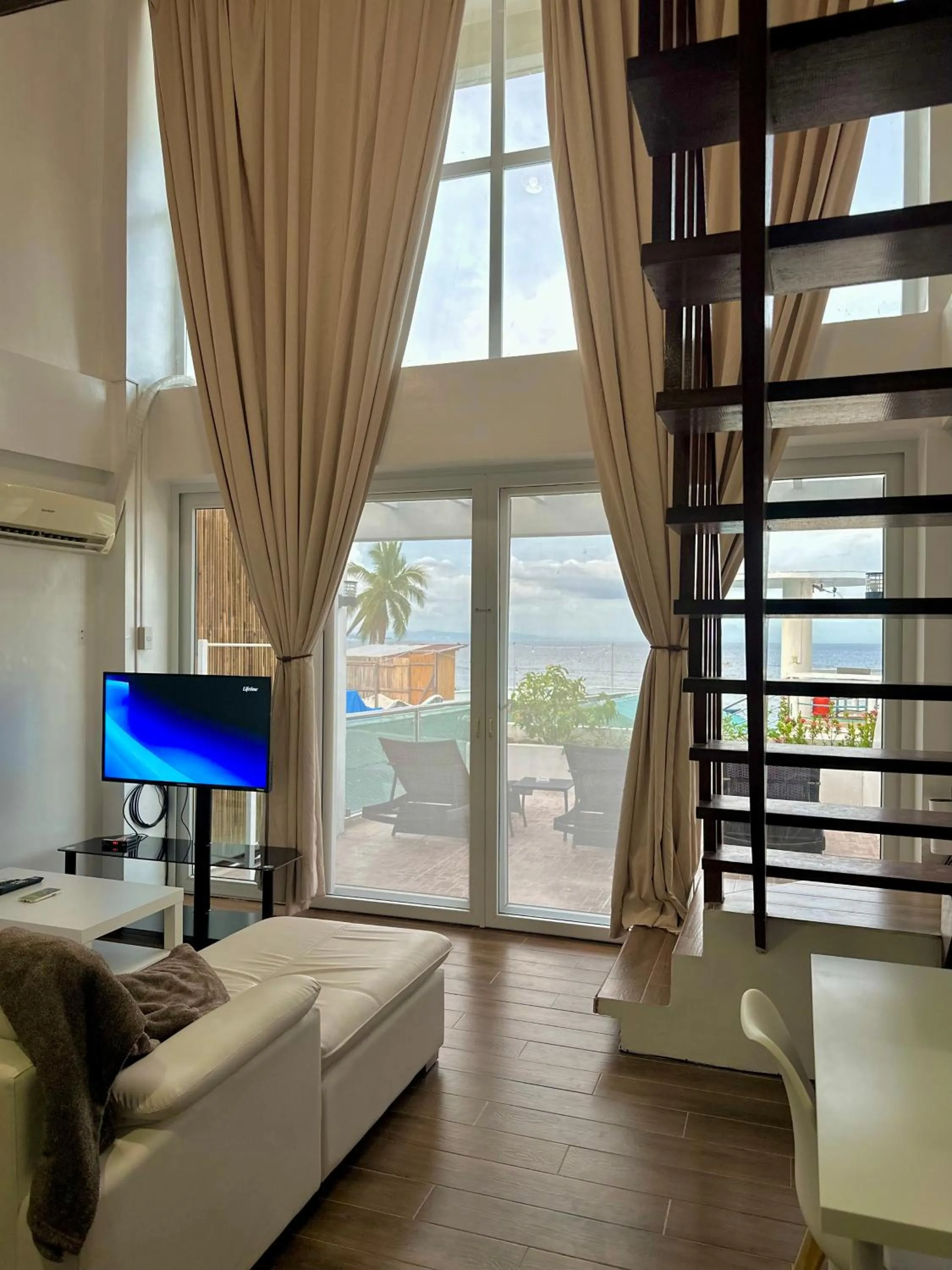 Arkipelago Divers and Beach Resort