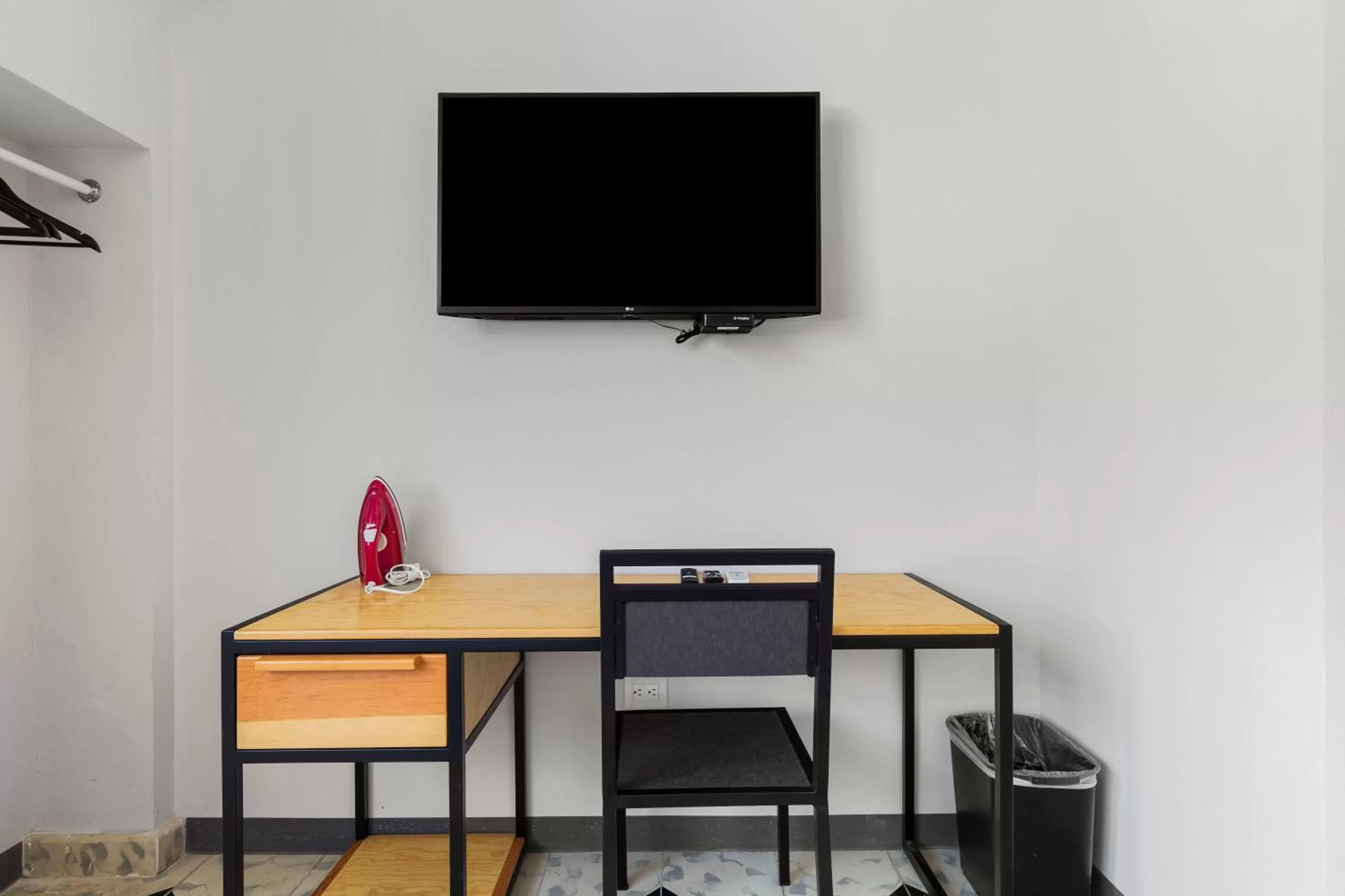 TV and multimedia in Suites Reforma by HomiRent
