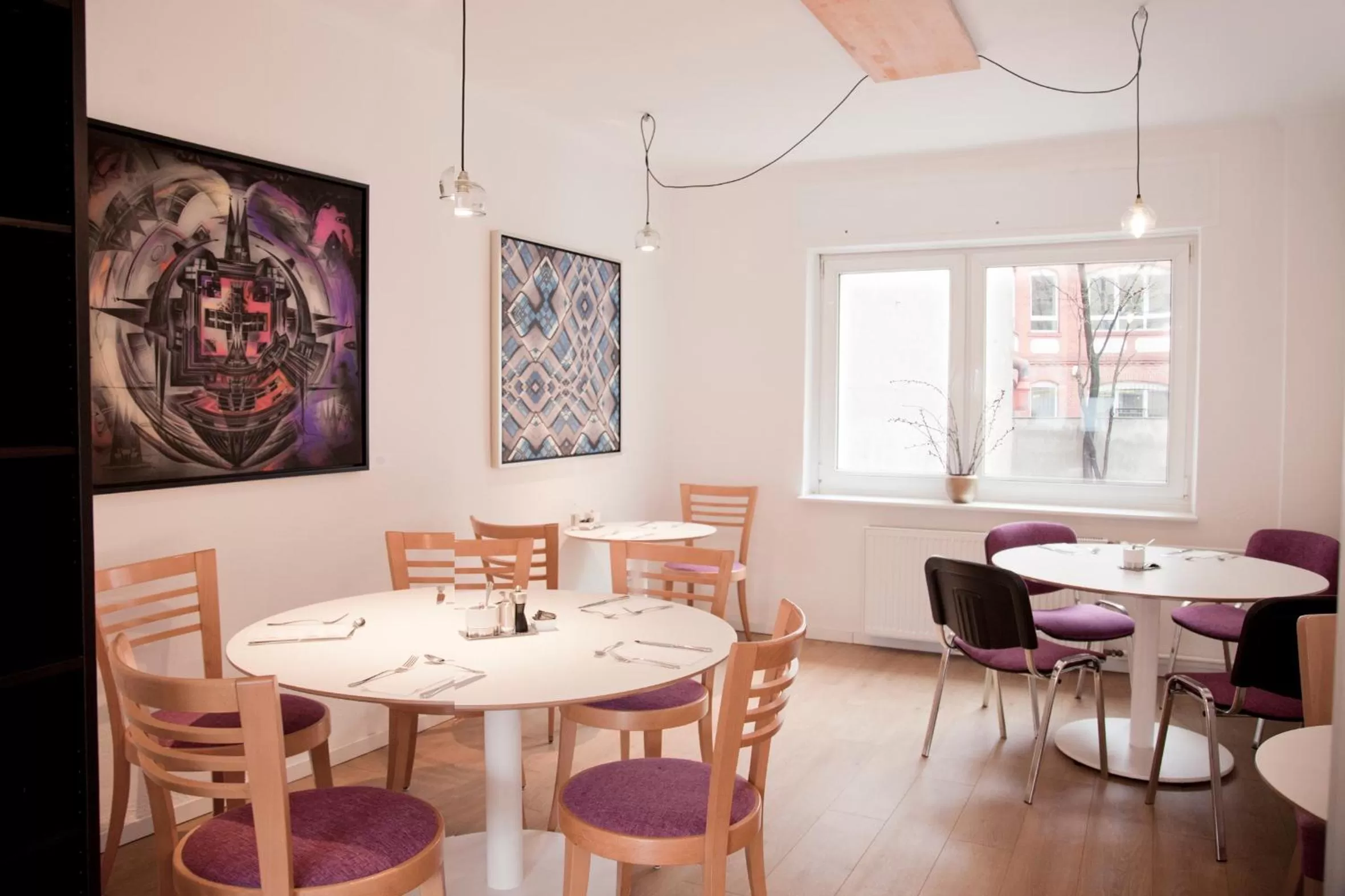 Breakfast in Les Nations