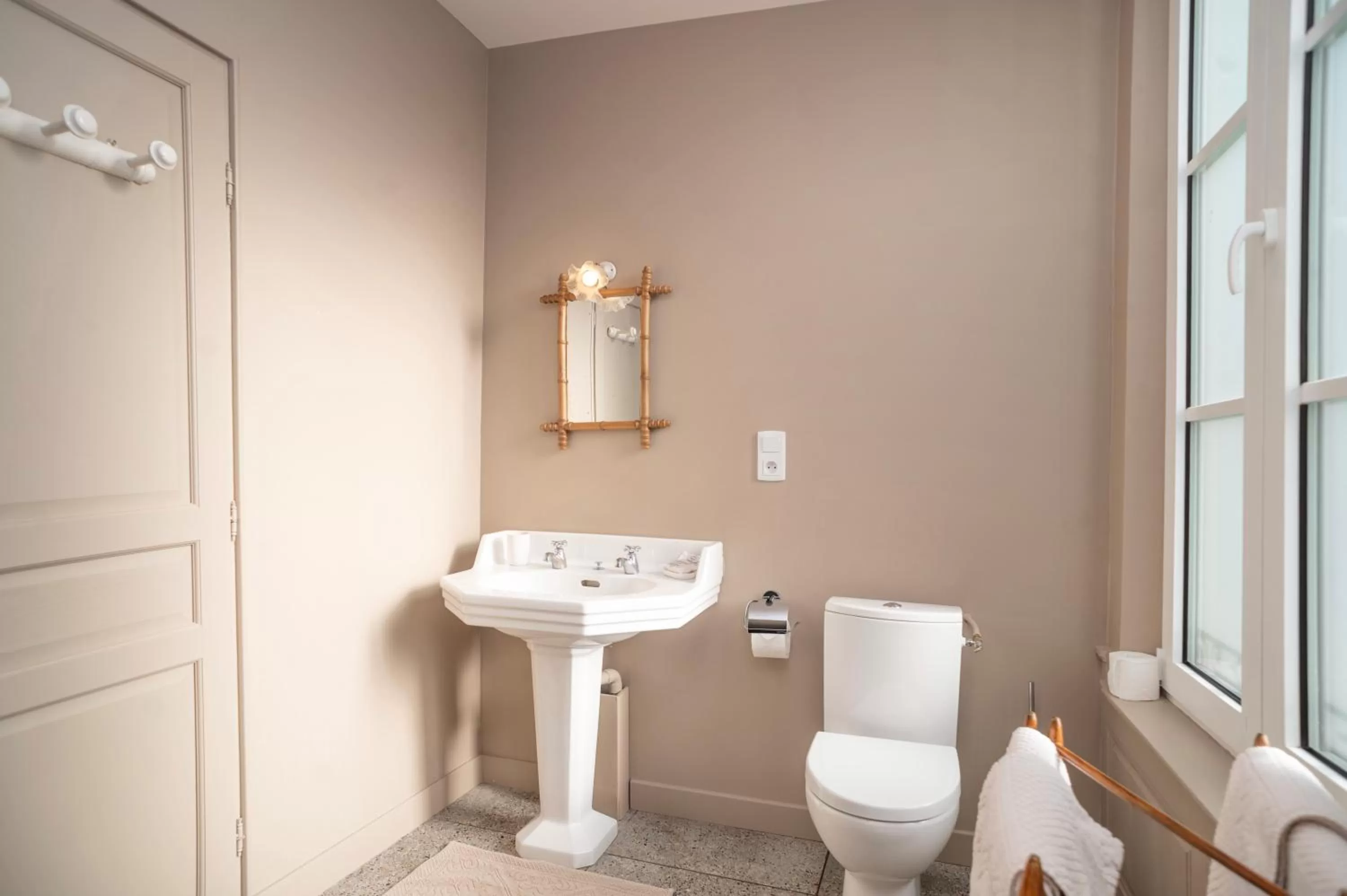 les Myrrhophores et Spa, Chambres d'Hôtes et Gîtes de charme