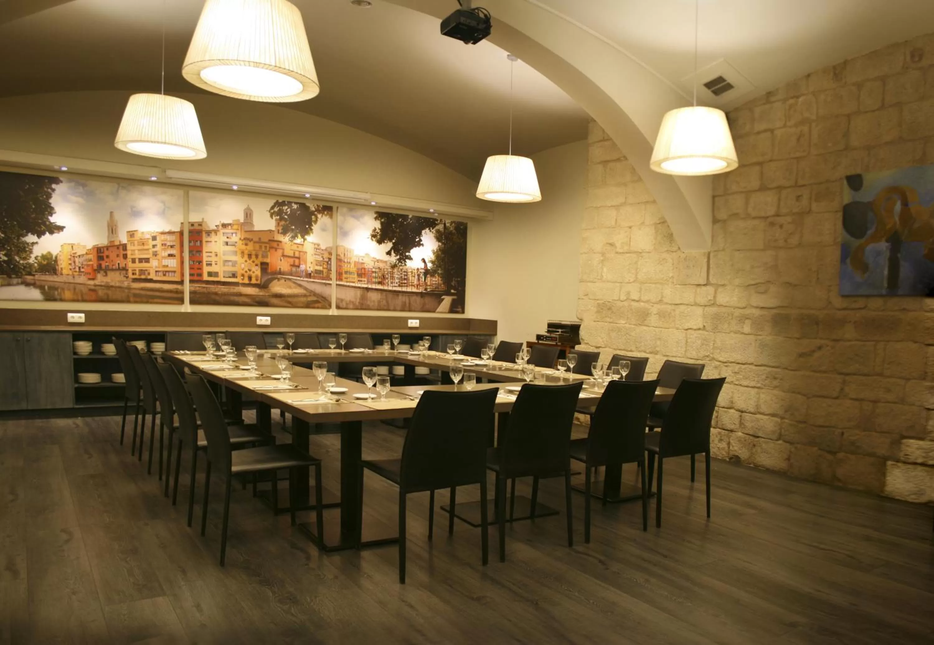 Restaurant/places to eat in Peninsular