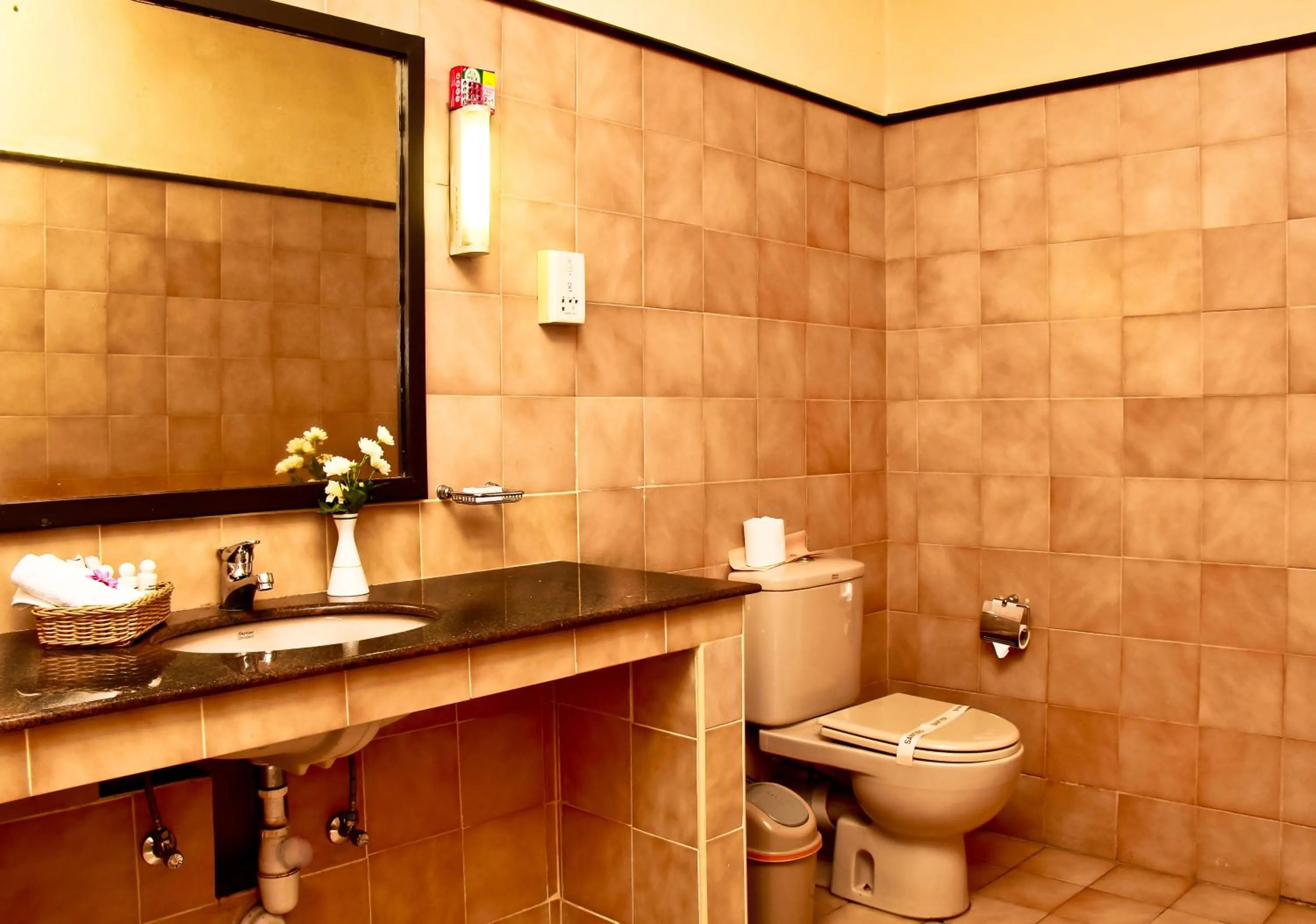 Bathroom in Grand Oriental Hotel