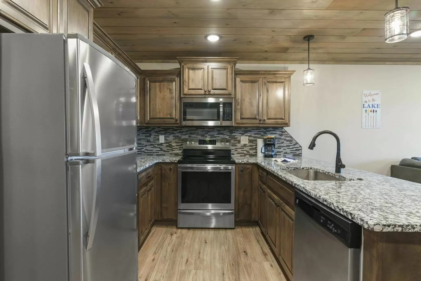 Kitchen or kitchenette in Table Rock Resorts at Indian Point