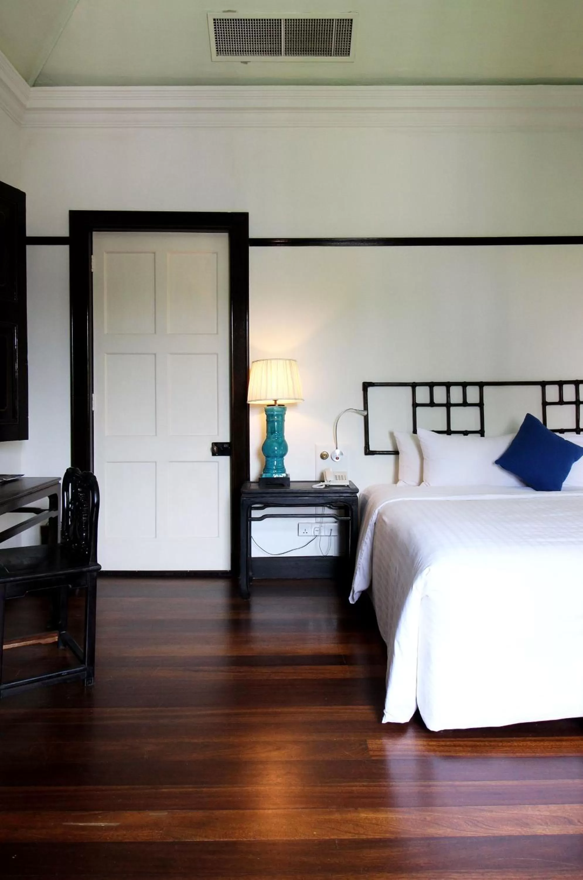 Bed in Cheong Fatt Tze - The Blue Mansion