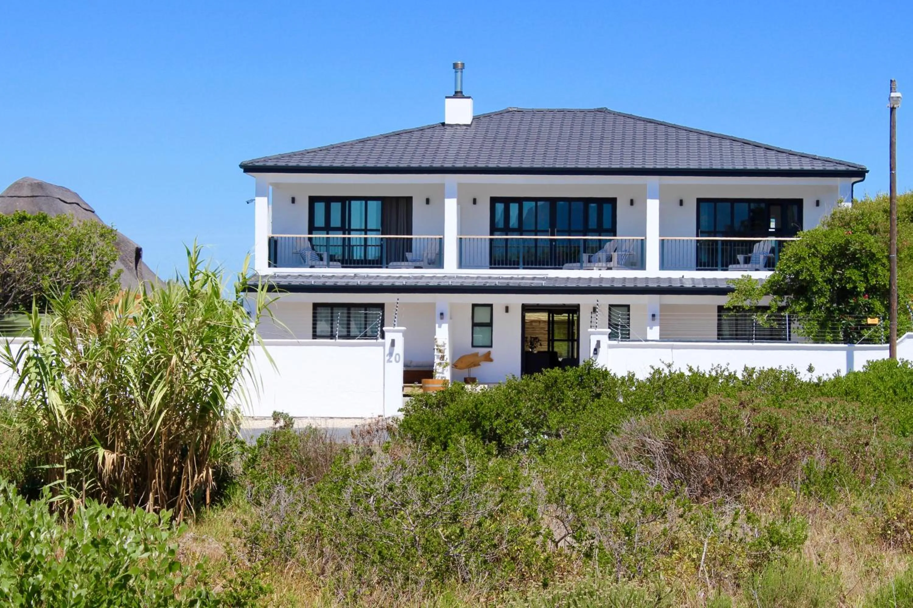 Facade/entrance in Whale Rock Luxury Lodge