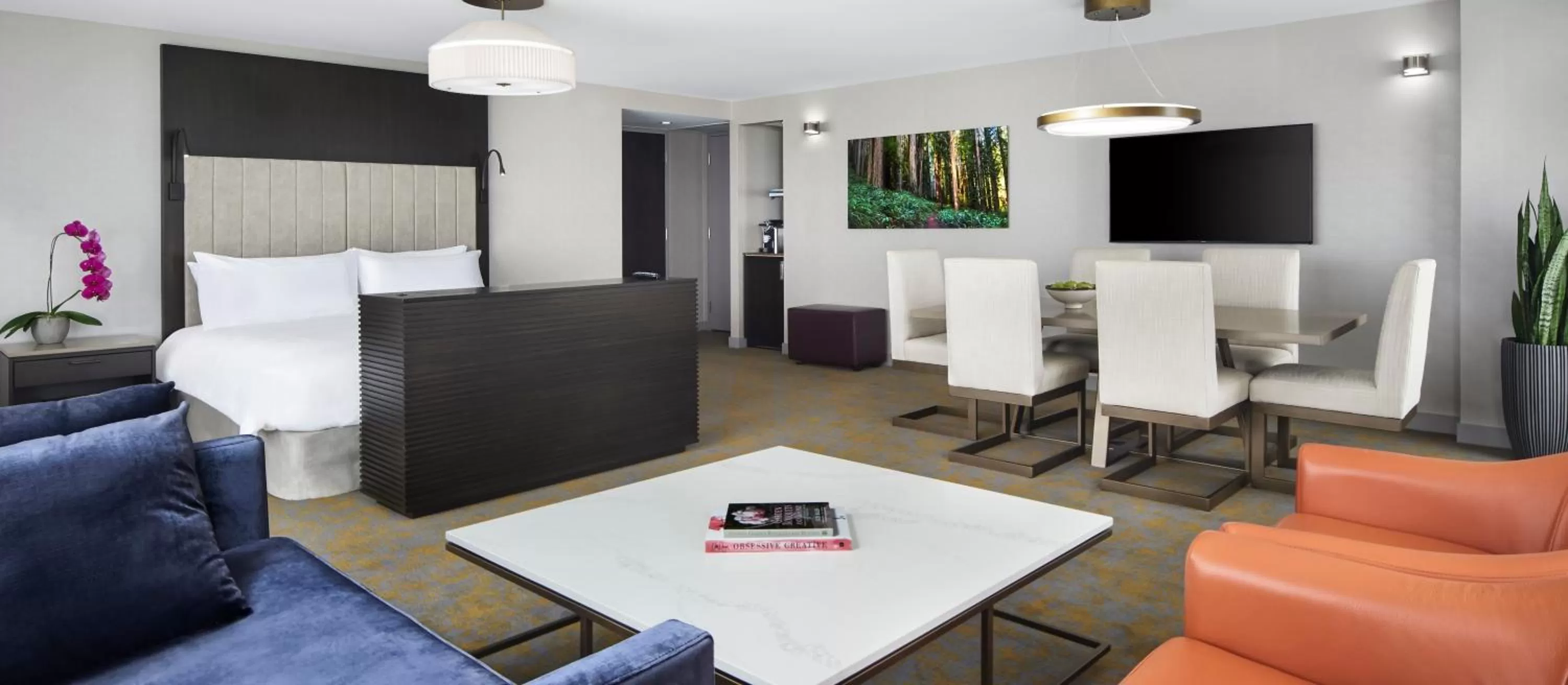 Seating area in Hotel X Toronto, a Destination by Hyatt Hotel