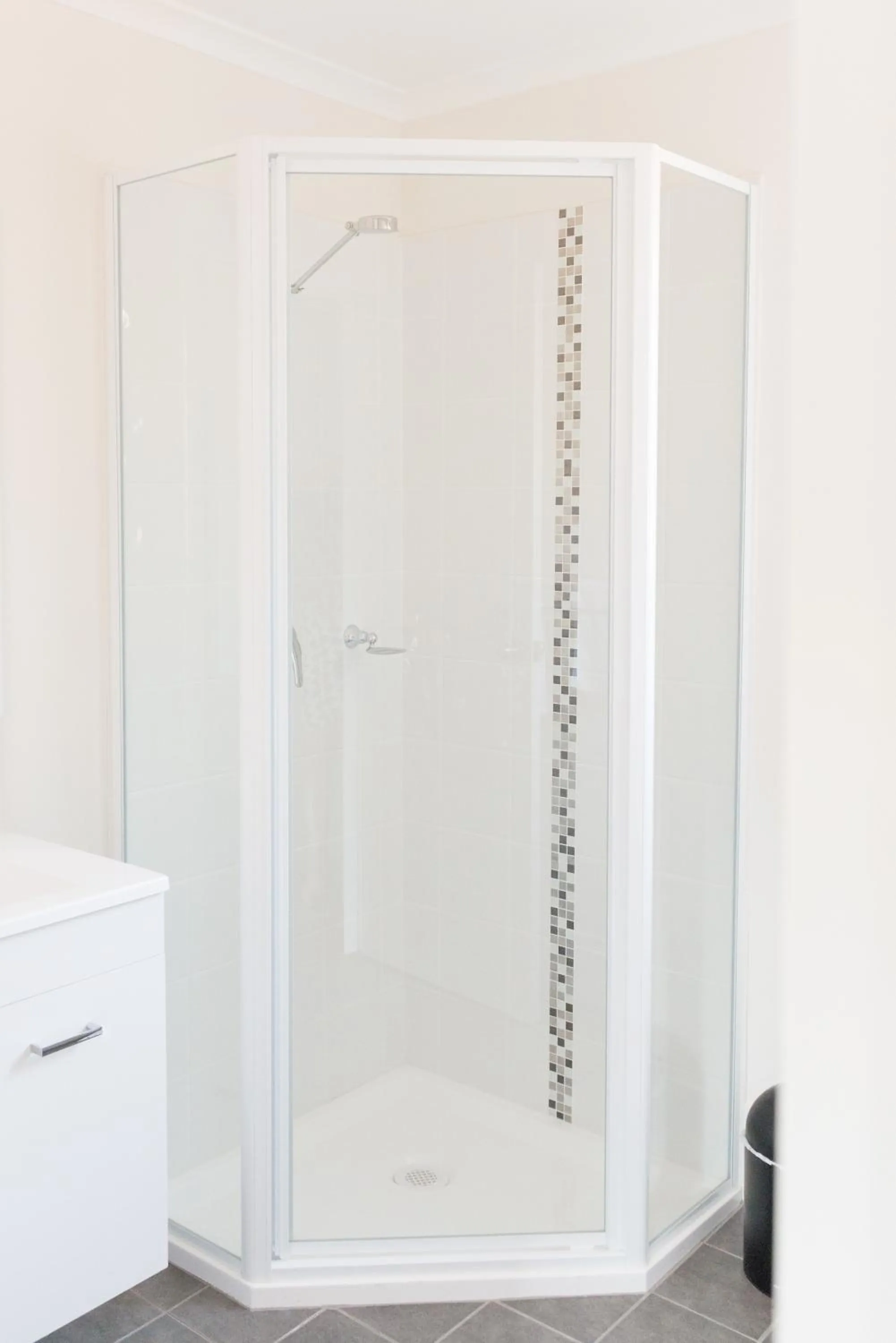 Bathroom in Ballarat Colonial Motor Inn