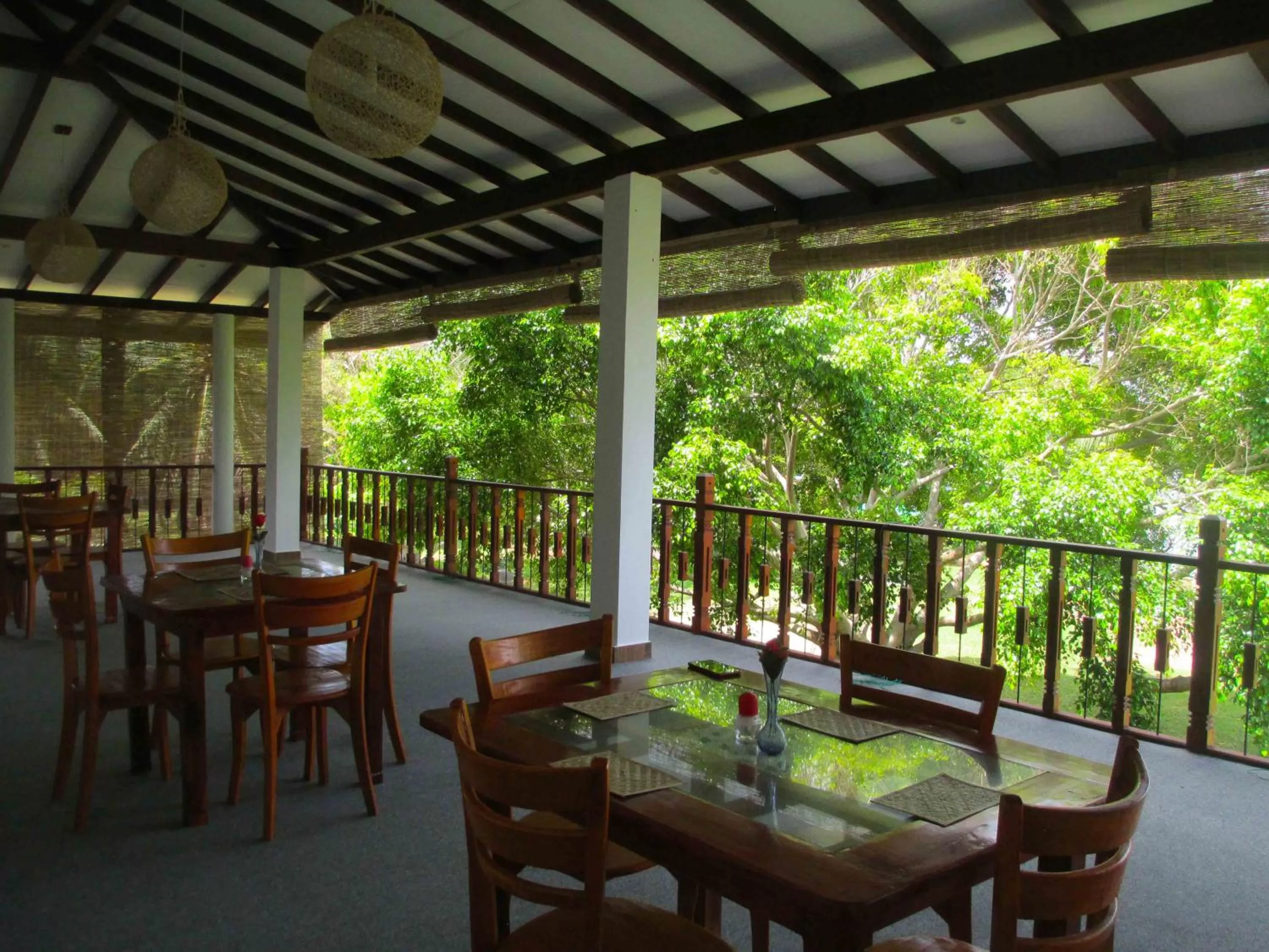 Restaurant/places to eat in Nico Lagoon Hotel