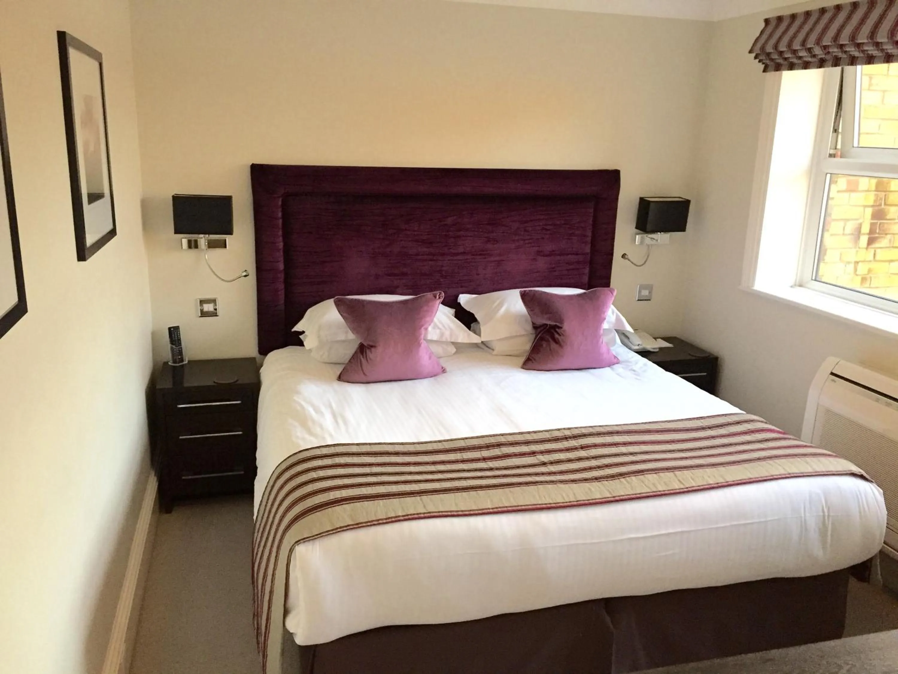 Bedroom, Bed in Beaufort House - Knightsbridge