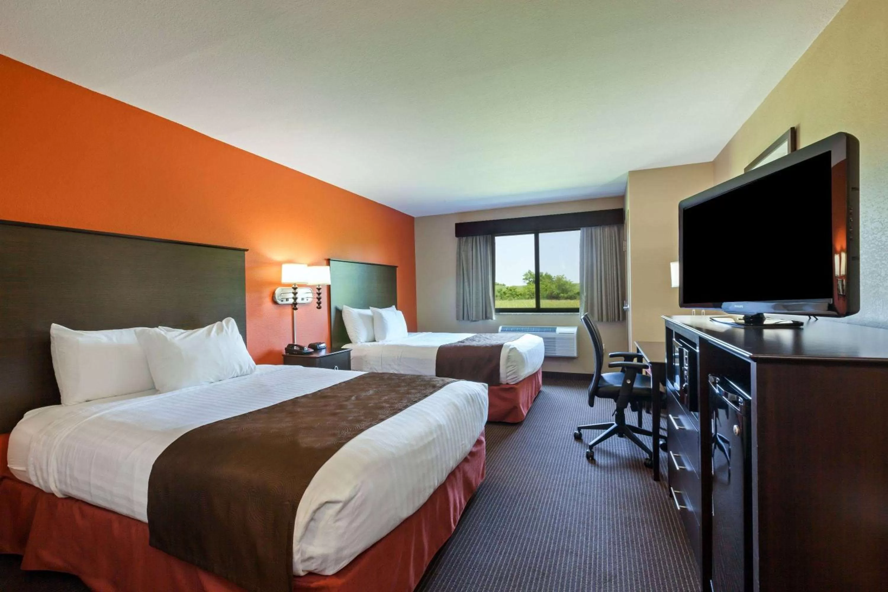 Photo of the whole room, Bed in AmericInn by Wyndham Algona