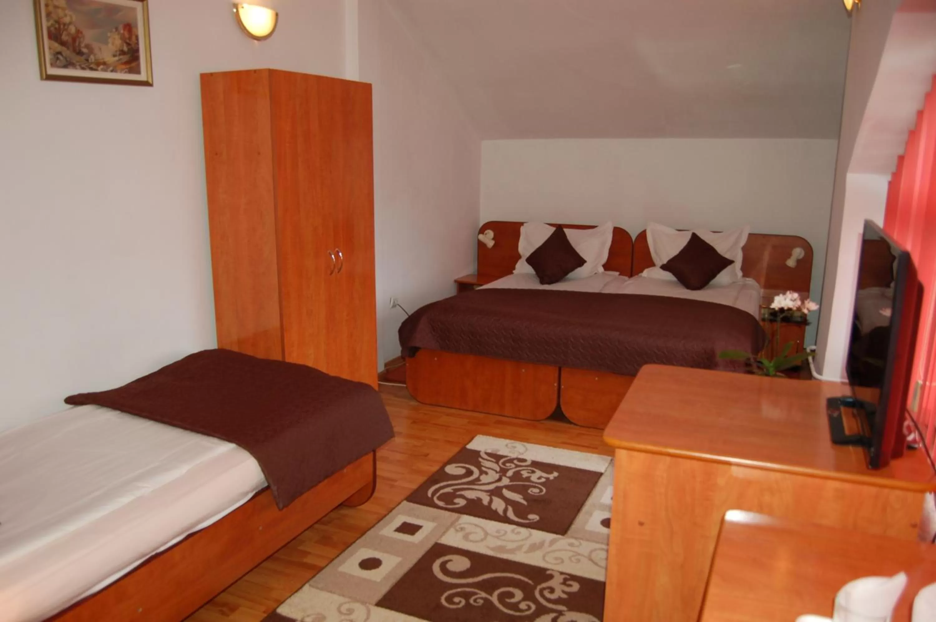 Bed in Motel Maestro