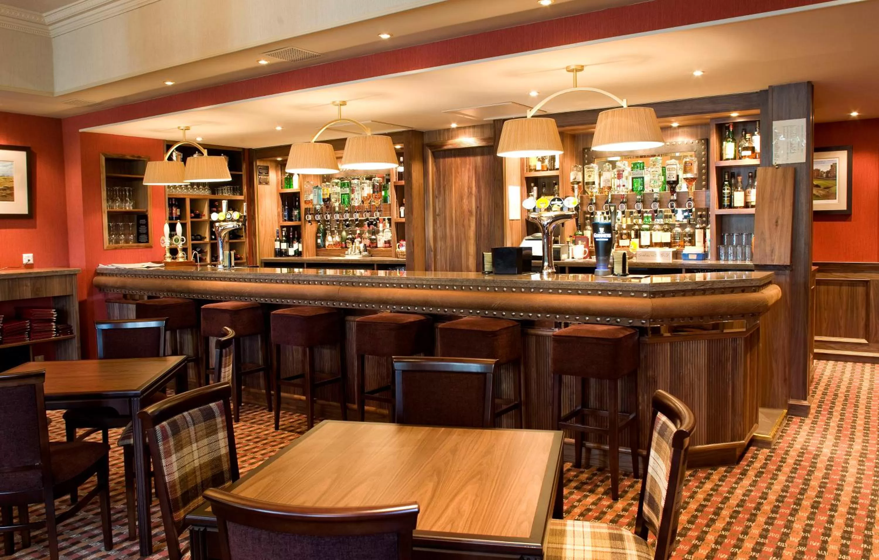 Lounge or bar in Atholl Hotel