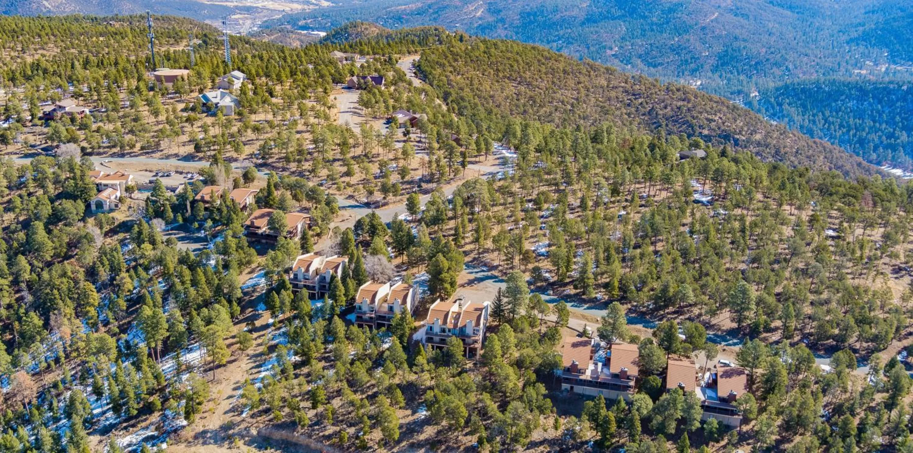 Bird's eye view in High Sierra Condominiums