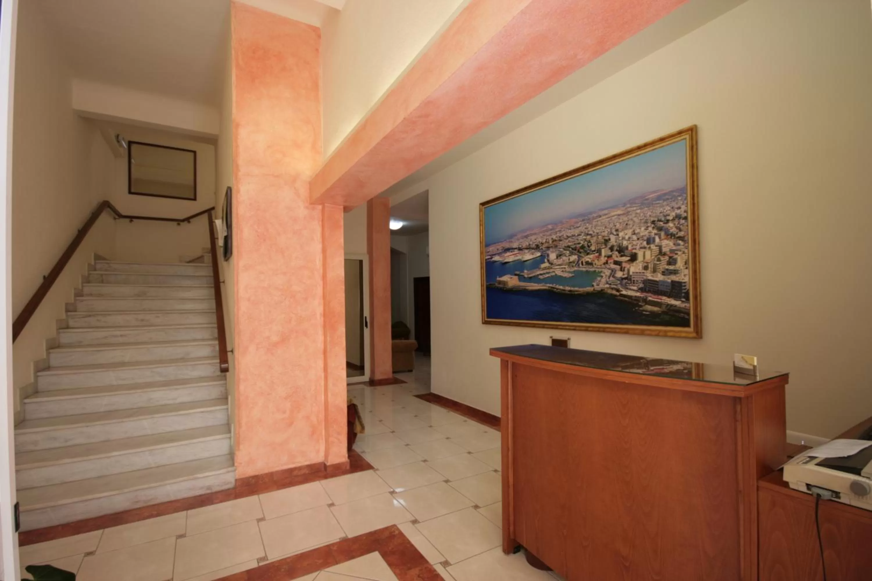 Lobby or reception, TV/Entertainment Center in Lena Hotel