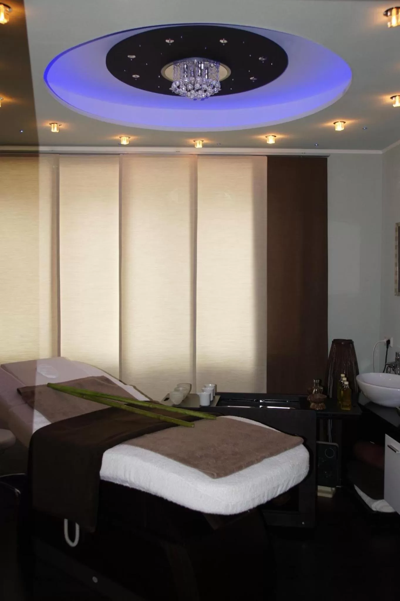 Bed in SkinSpa Apartments Idar-Oberstein