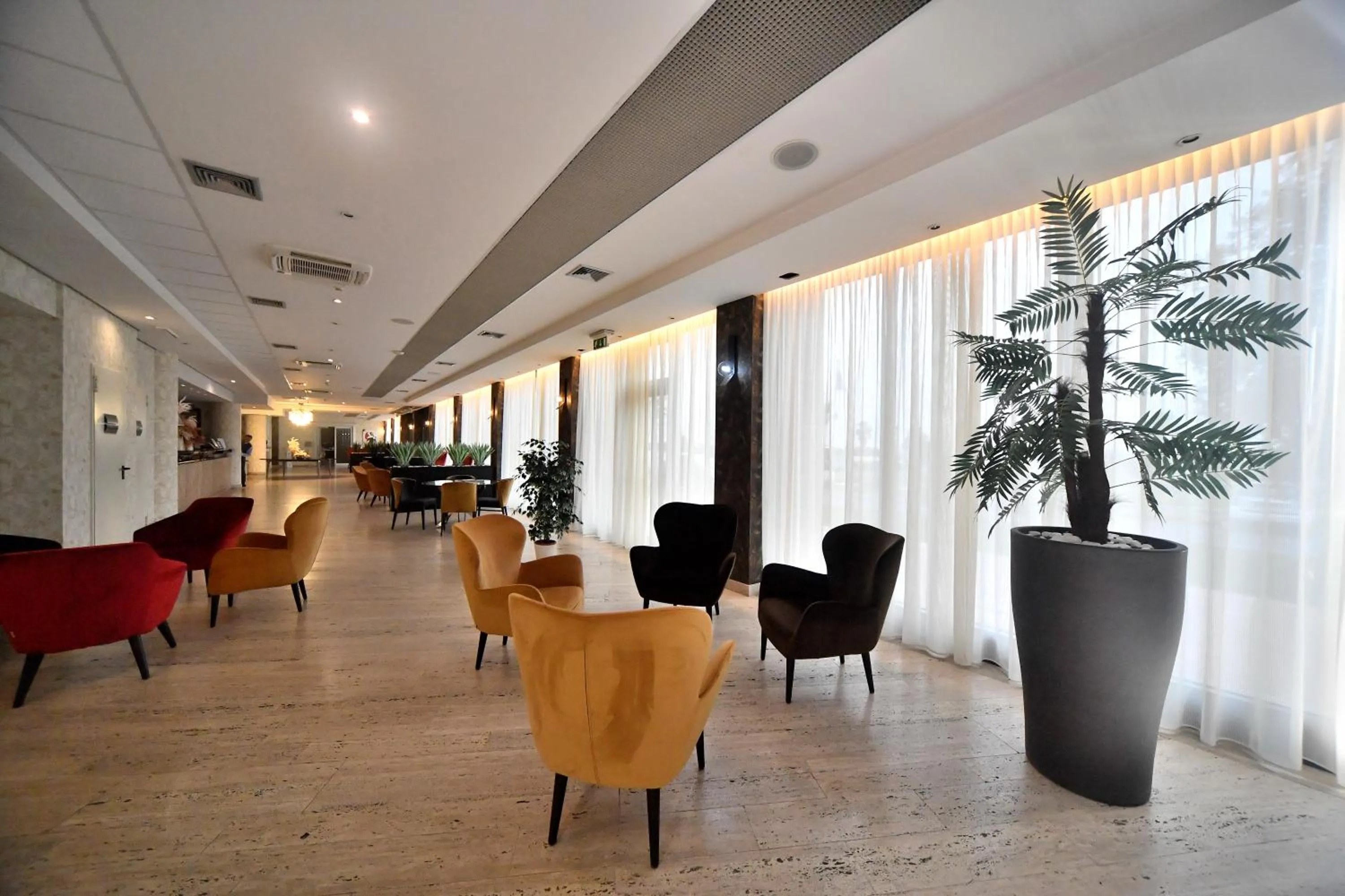 Seating area in Palace Inn Rome Fiano