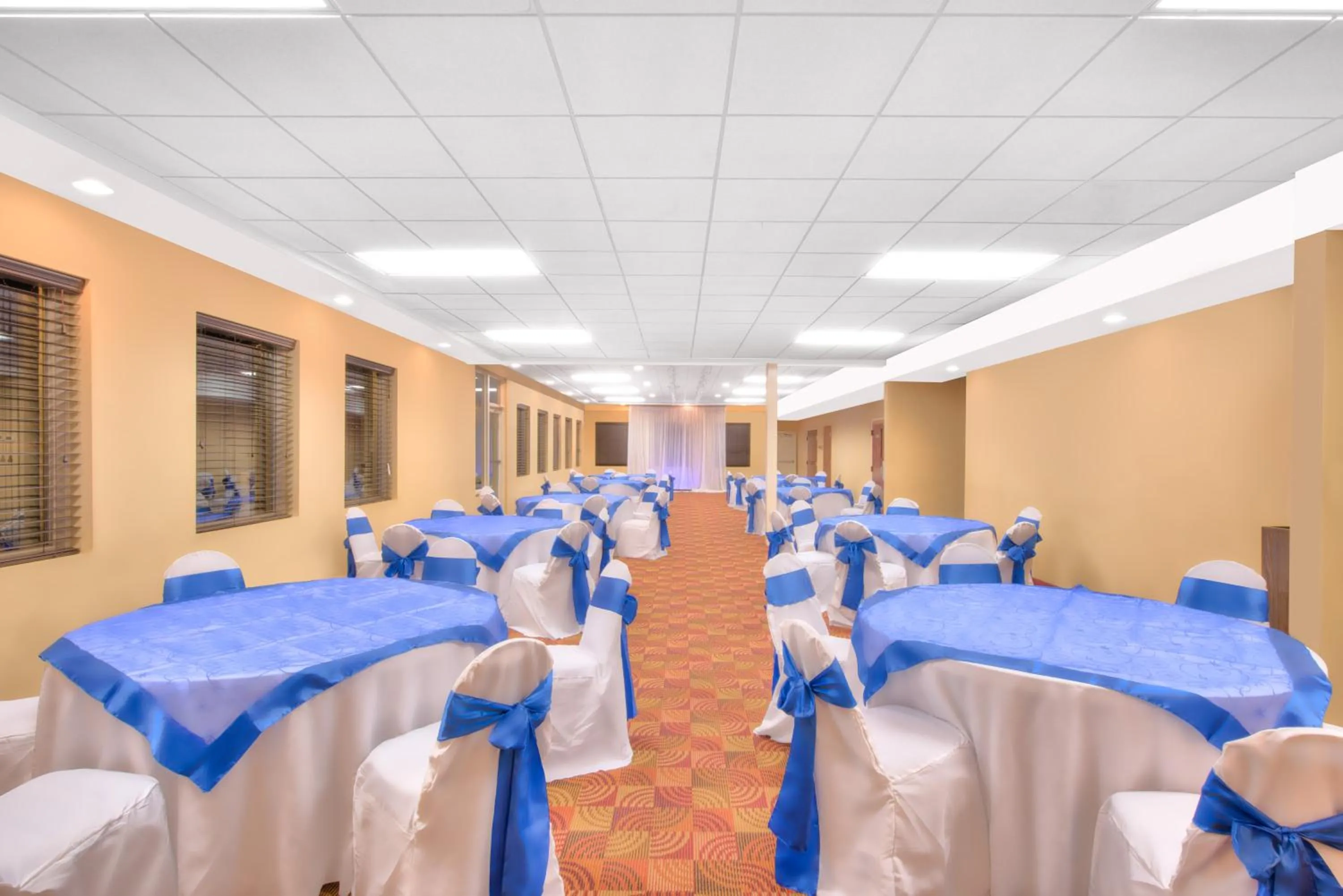 Banquet/Function facilities in Express Inn Harrisburg South New Cumberland