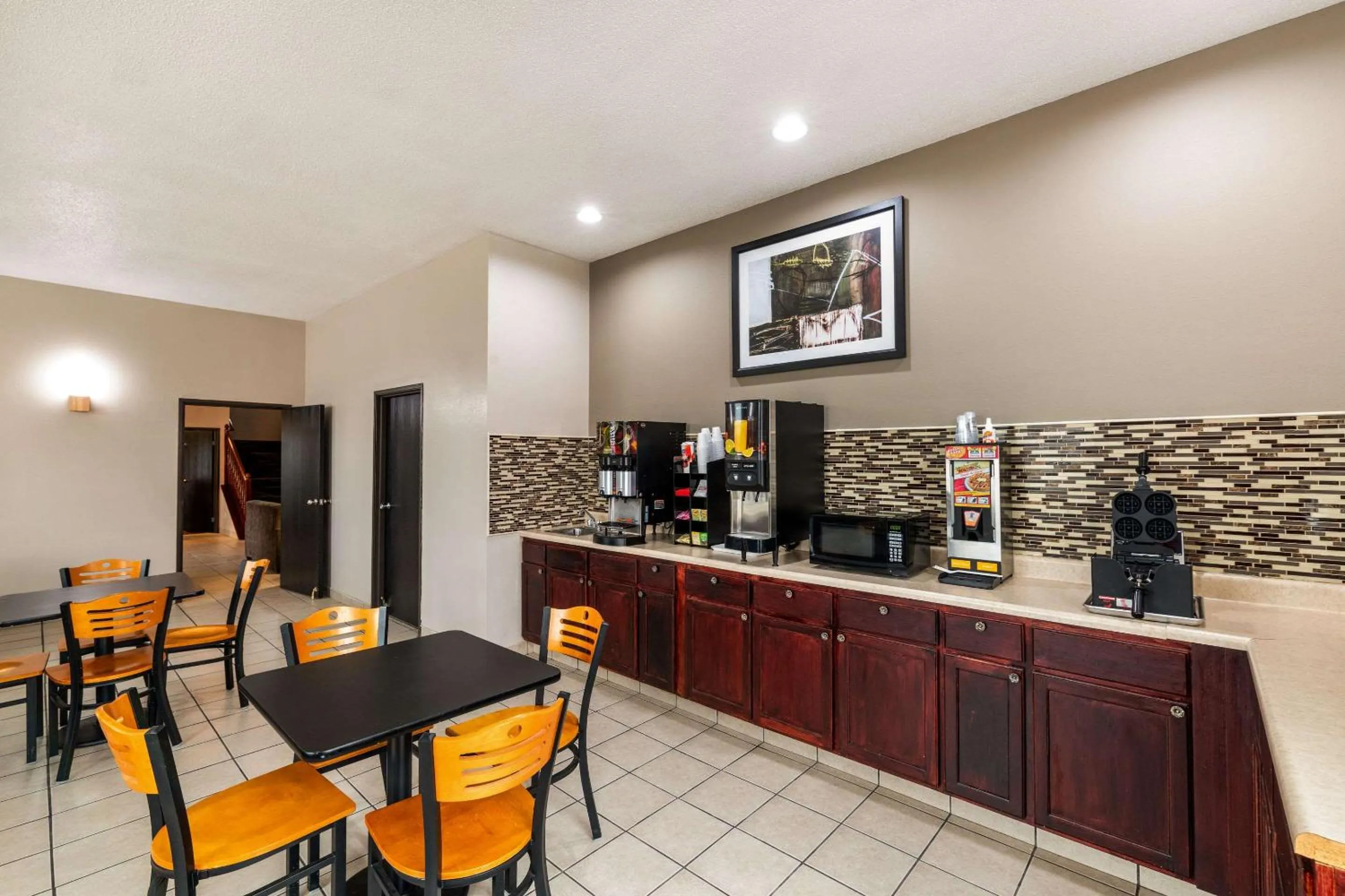 Breakfast in Rodeway Inn Red Oak