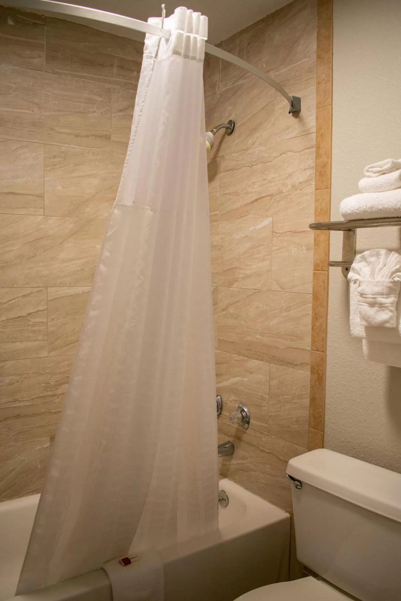 Bathroom in Days Inn by Wyndham Hillsboro TX