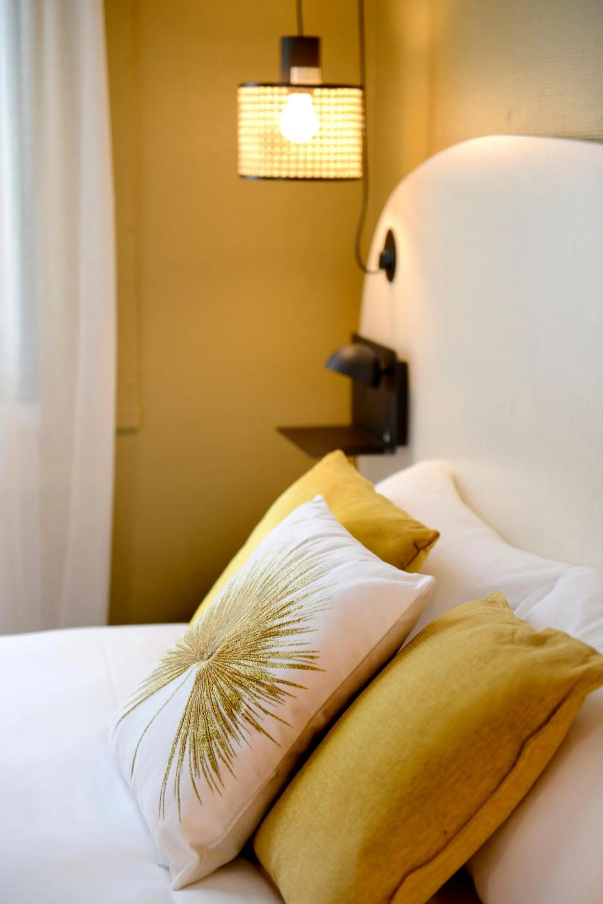 Bed in Hôtel Villa Berlioz