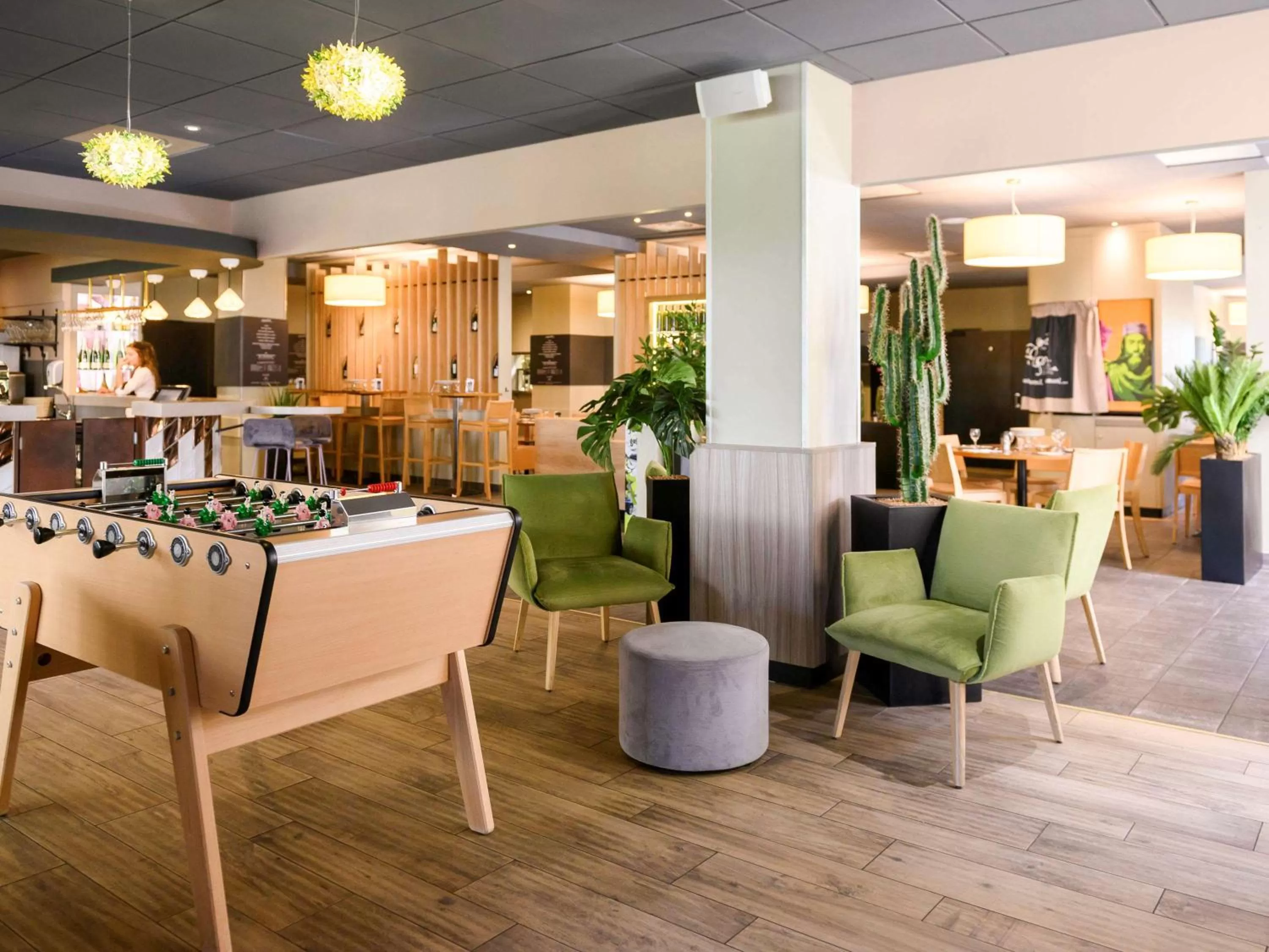 Lounge or bar in ibis Tours Centre Gare