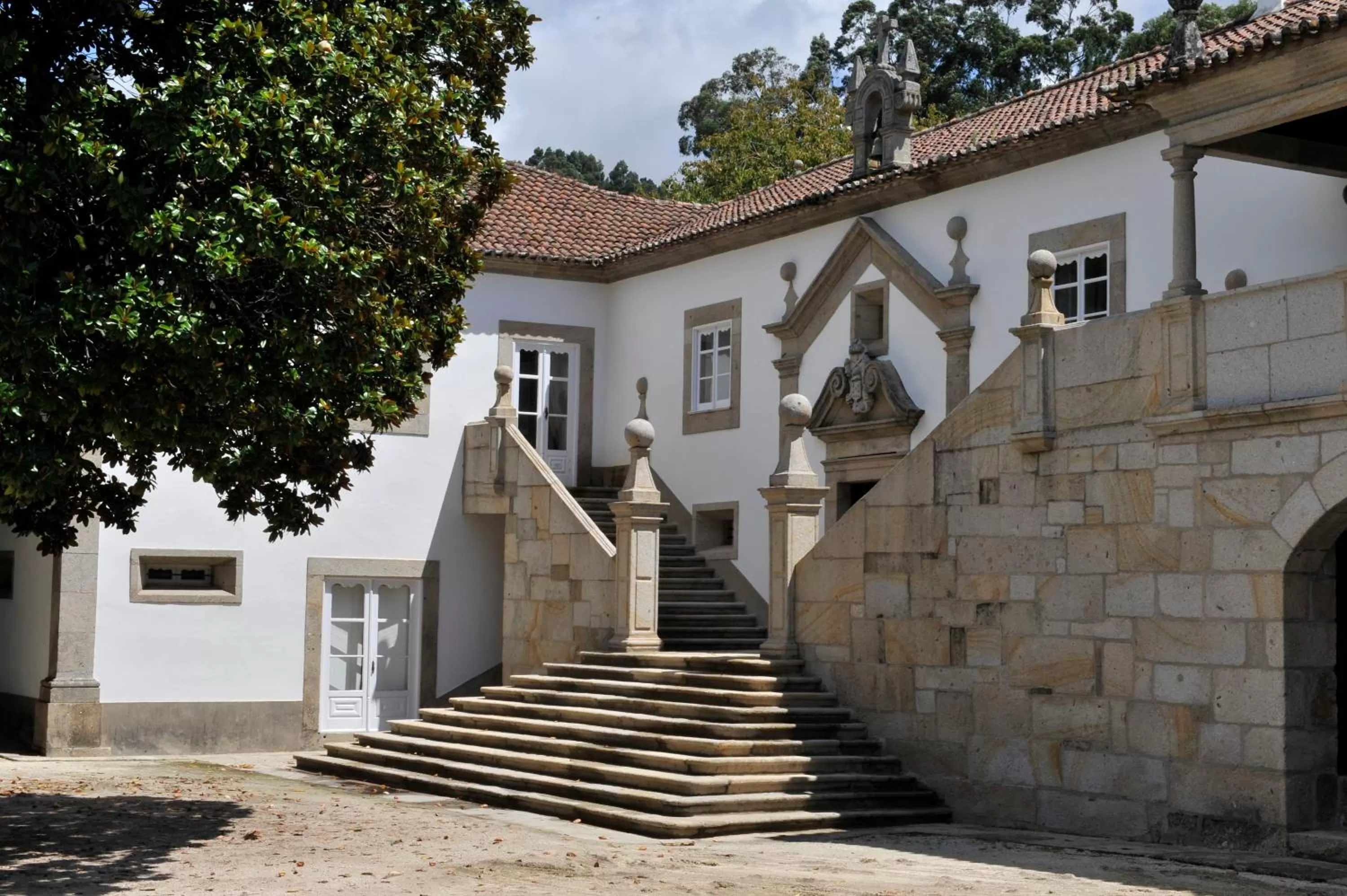 Facade/entrance in Paço de Calheiros - Turismo de Habitação