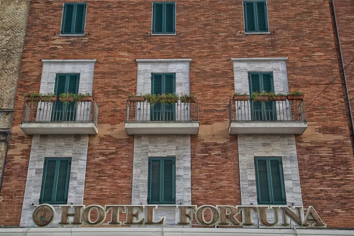 Facade/entrance in Hotel Fortuna