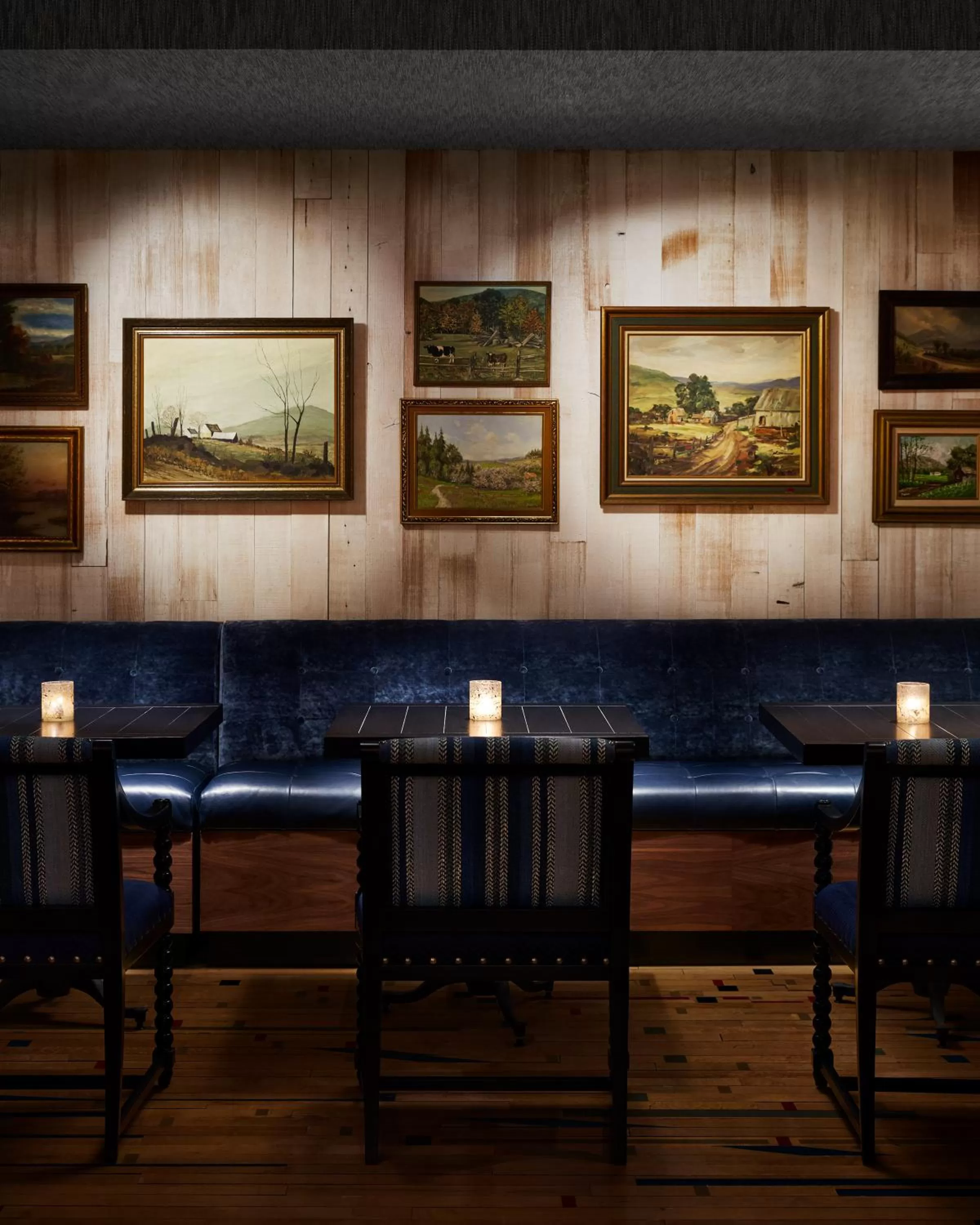 Seating area in Graduate by Hilton Storrs