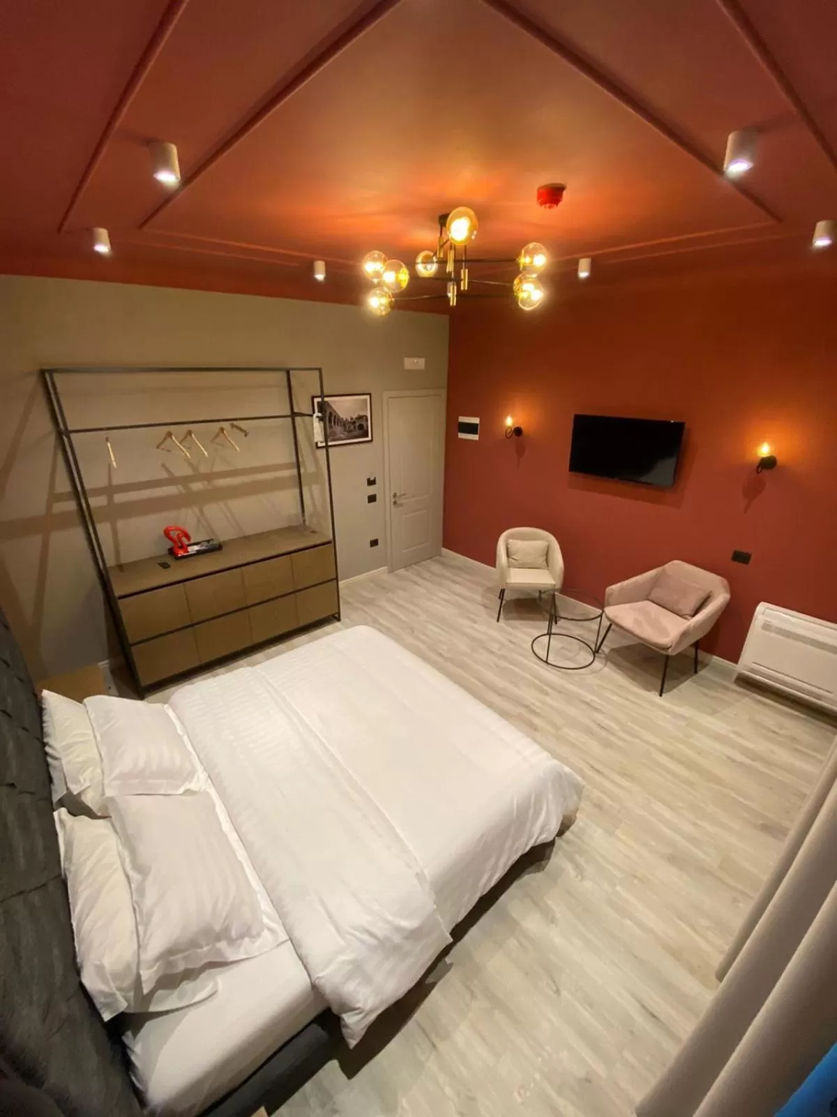 Photo of the whole room, Bed in Ardenica Boutique Hotel