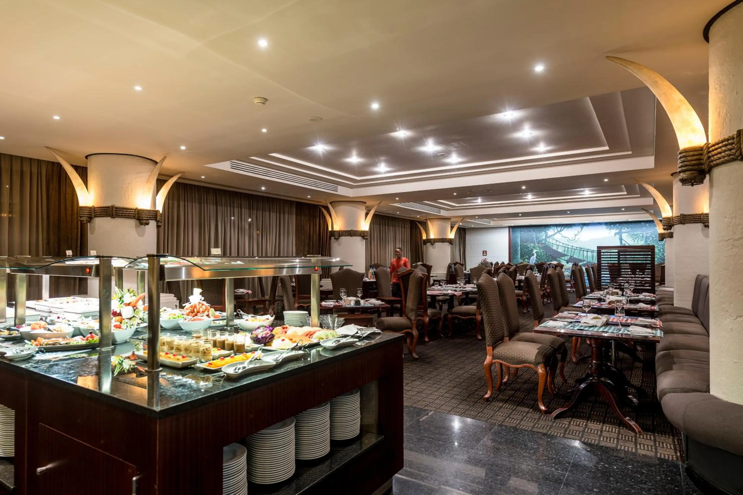 Restaurant/places to eat in Hotel Alvalade