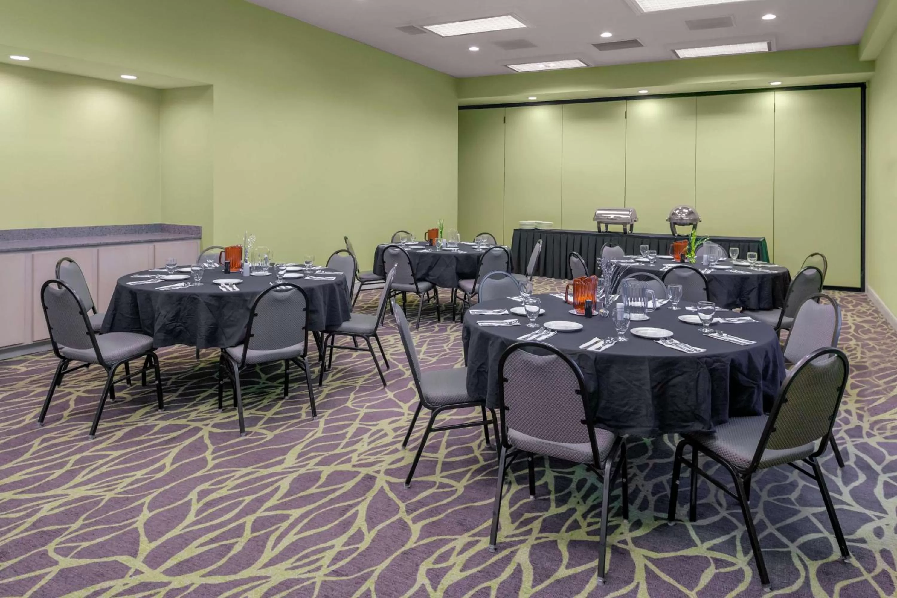 Meeting/conference room in Homewood Suites by Hilton Tallahassee