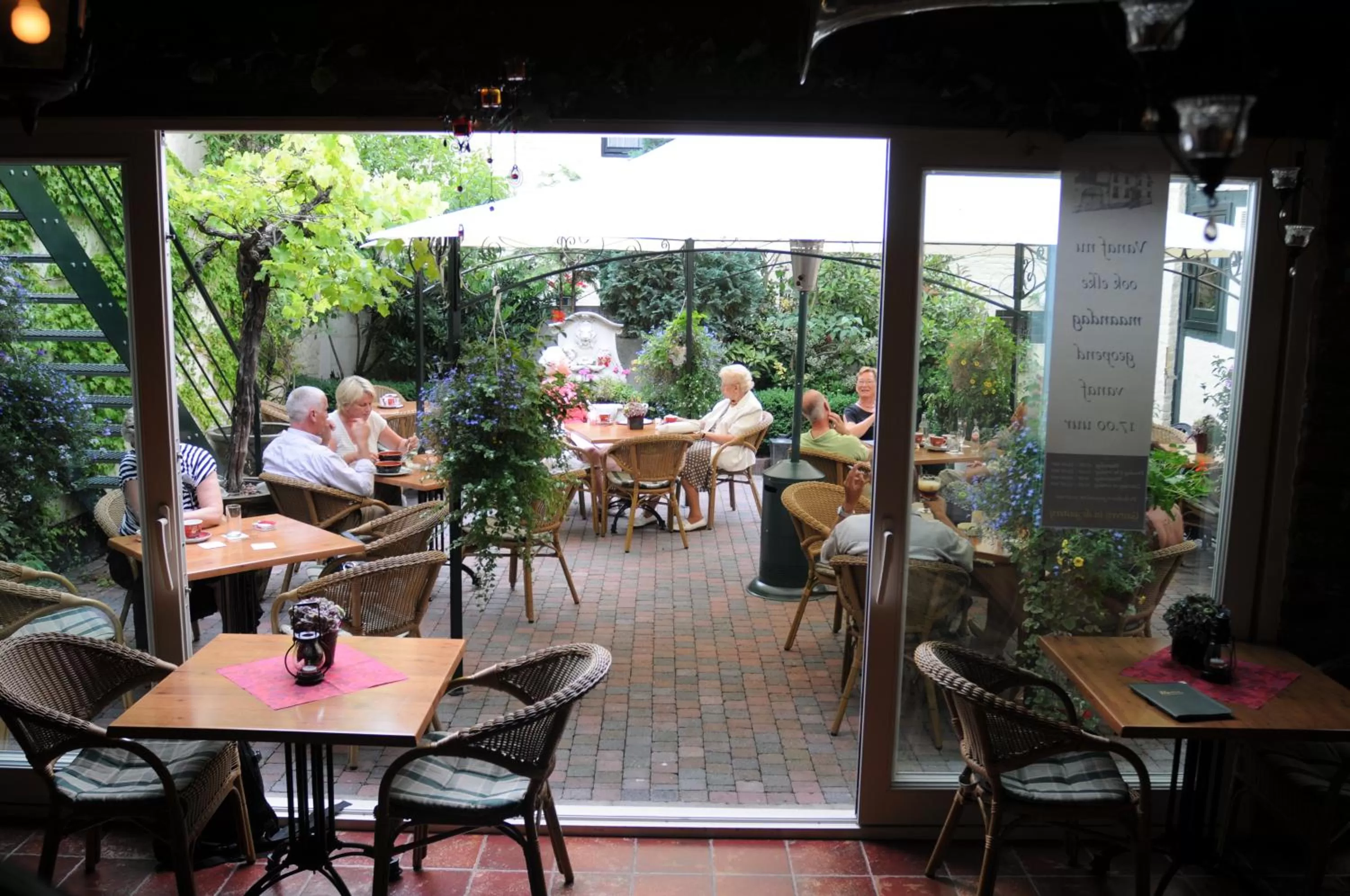 Garden, Restaurant/Places to Eat in Gasterij de Poort