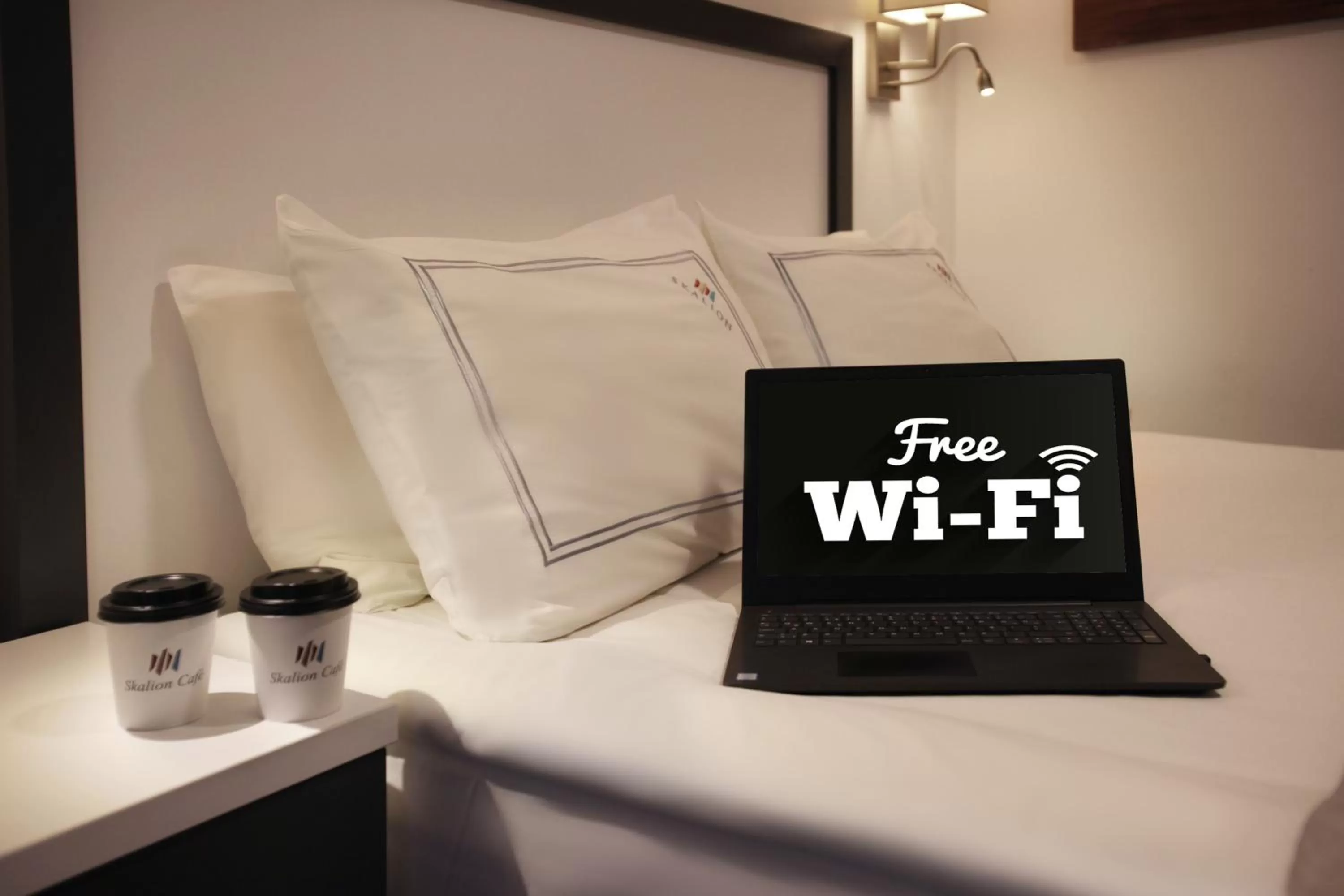 Area and facilities, Bed in Skalion Hotel