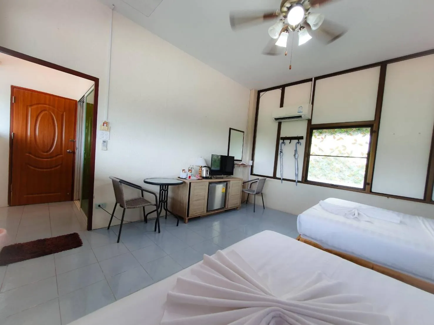Bedroom, Bed in Dreampark resort