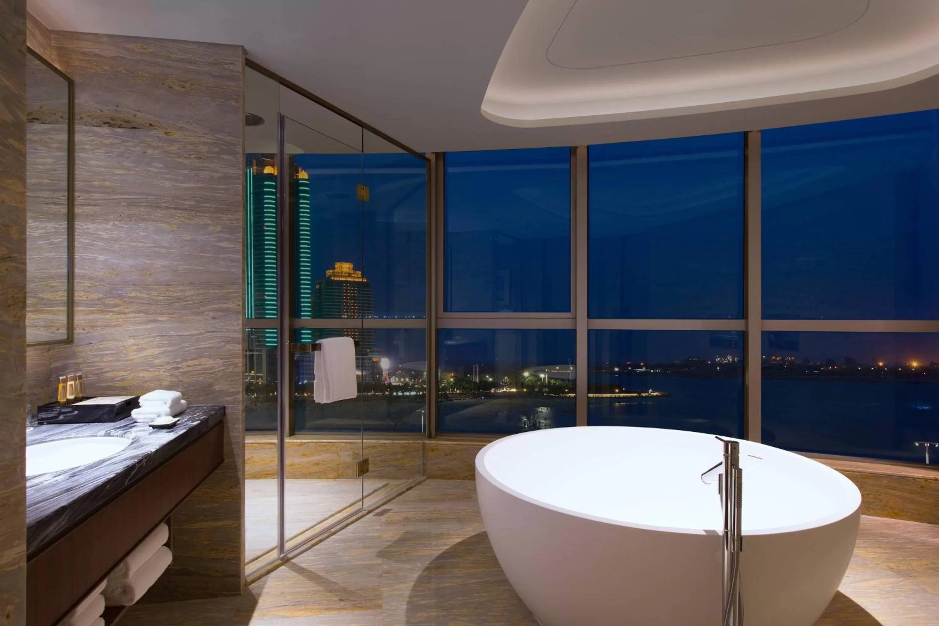 Bathroom in Sheraton Zhanjiang Hotel