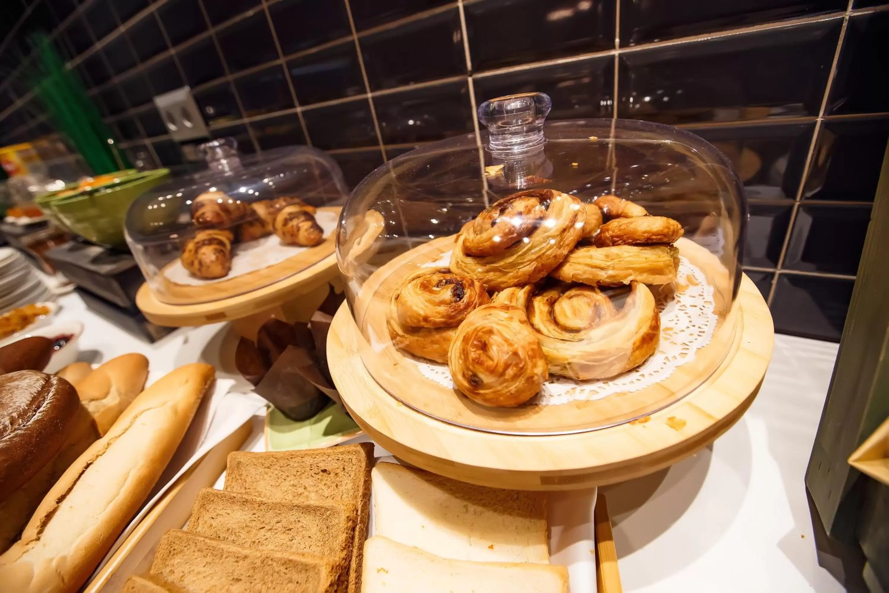 Restaurant/places to eat in Holiday Inn - Aktau - Seaside by IHG