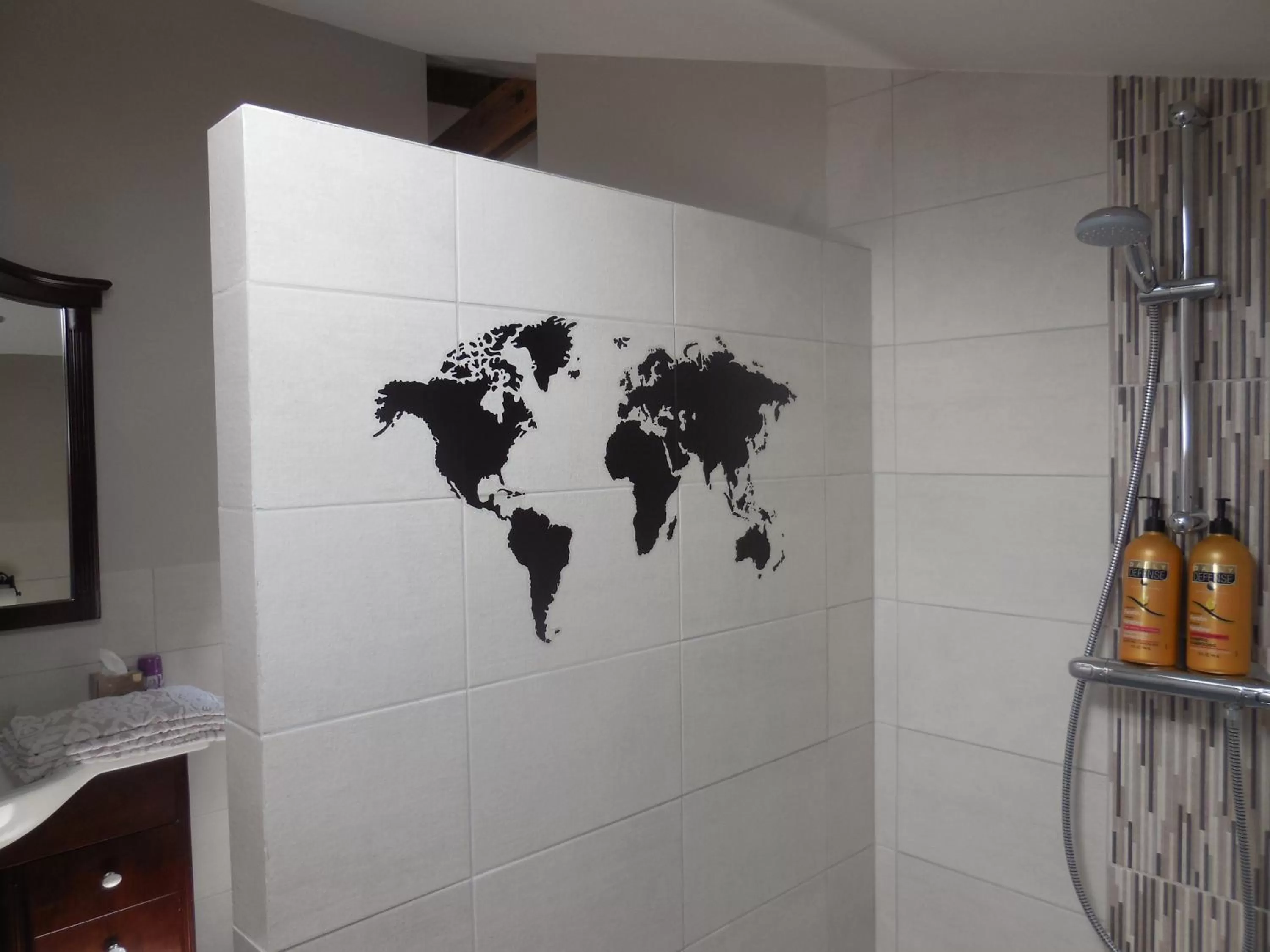 Shower in B & B " De 7 Sprong "