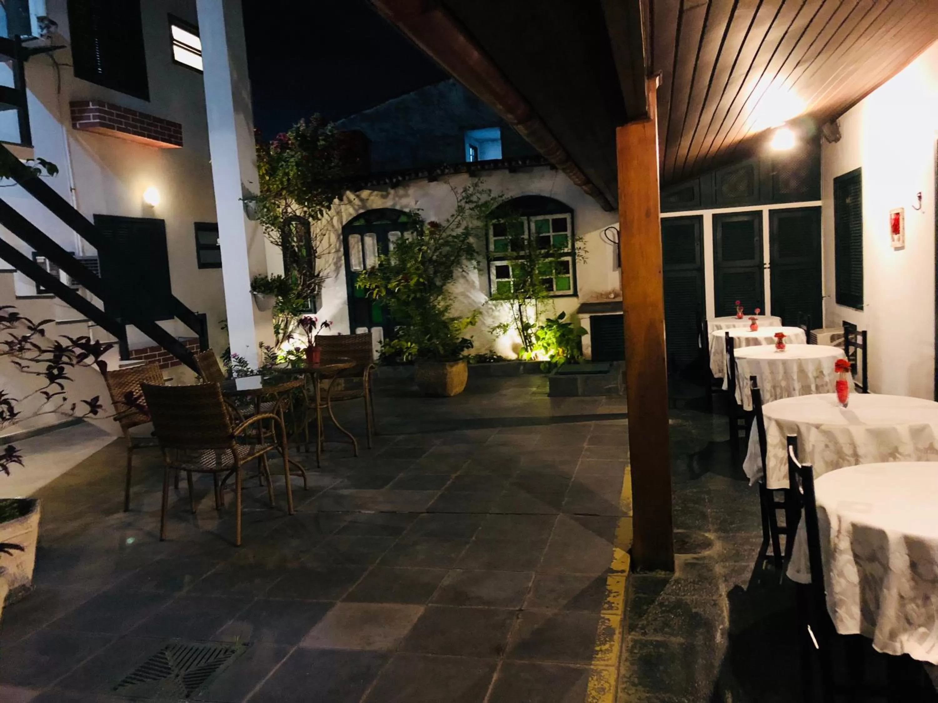 Patio, Restaurant/Places to Eat in Pousada Canteiros
