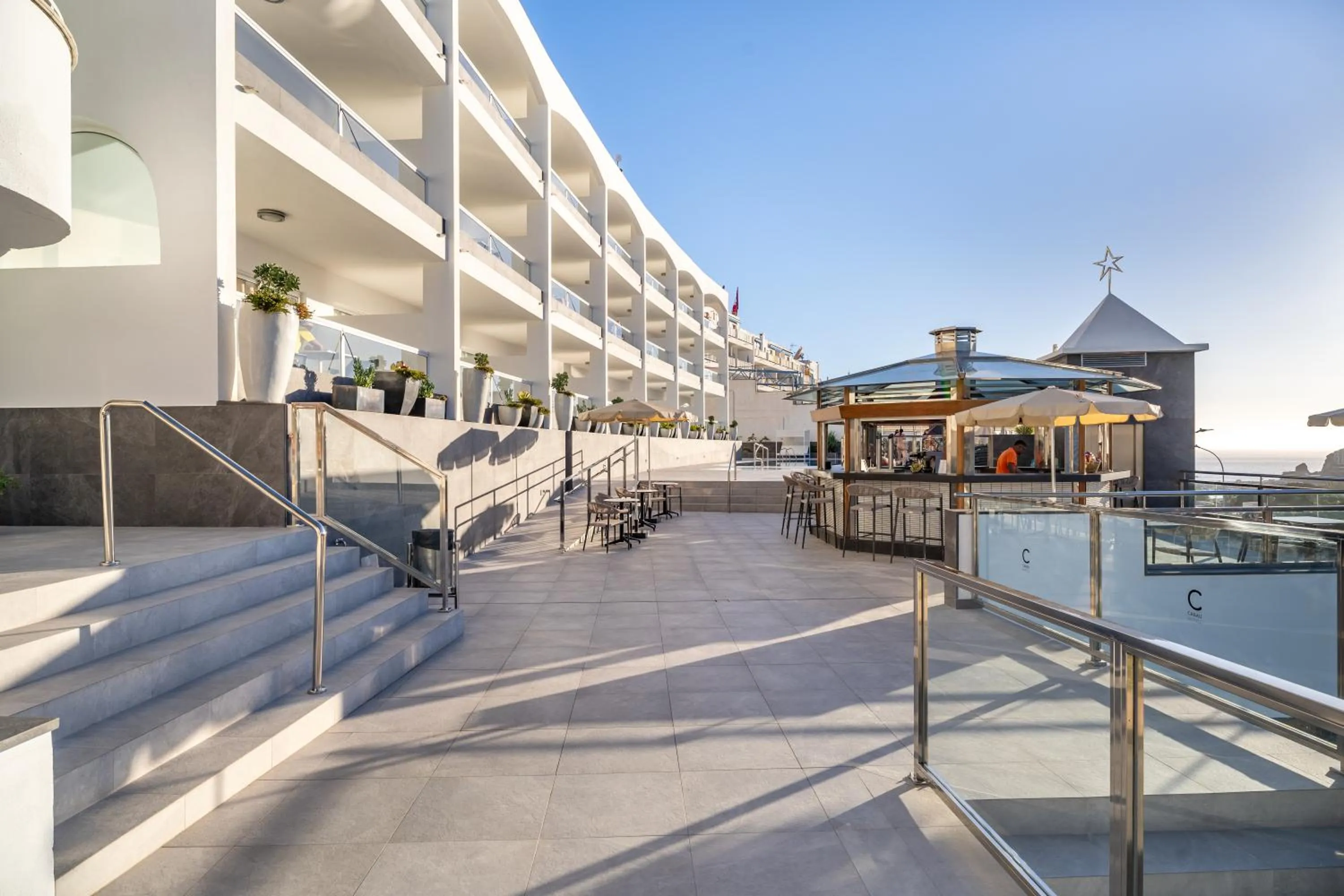 Area and facilities in Apartamentos Cabau Altair