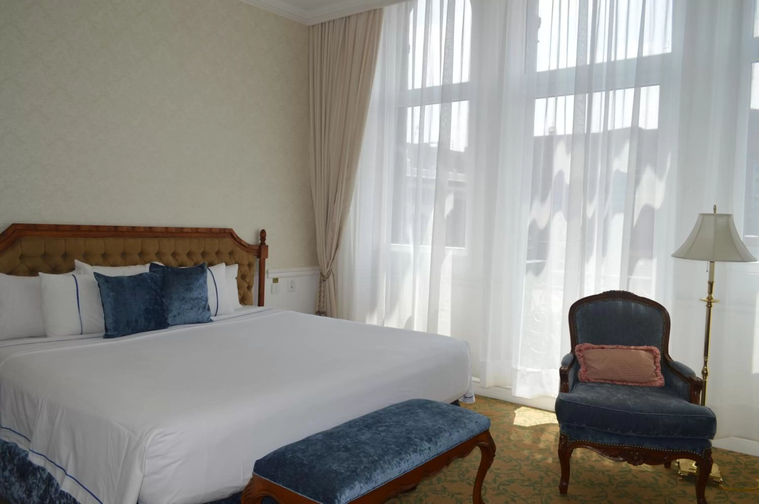 Deluxe King Room in Gran Hotel Ciudad de Mexico