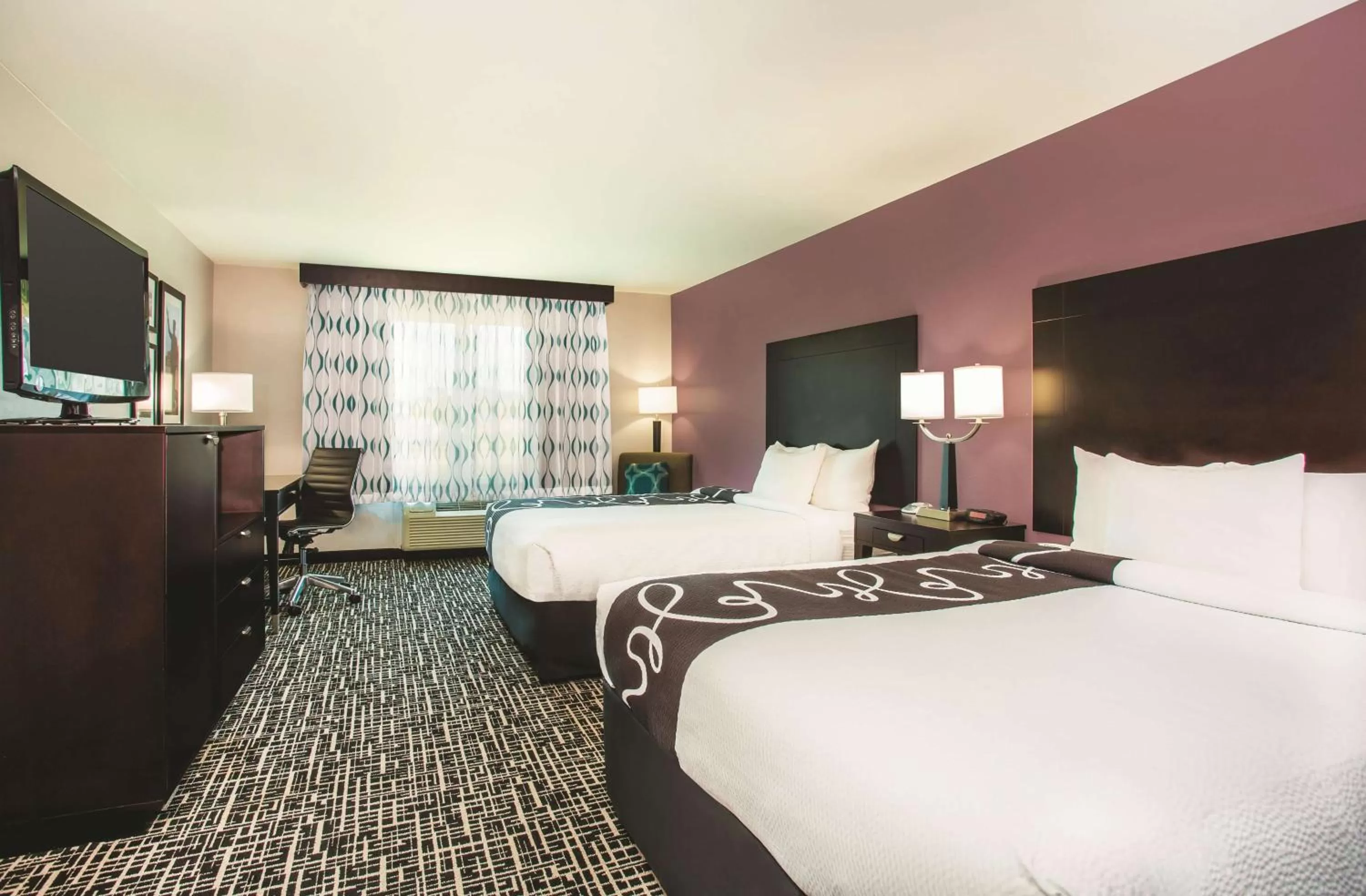 2 Queen Bed, Mobility/Hearing Impaired Accessible Room, Non-Smoking in La Quinta by Wyndham Russellville