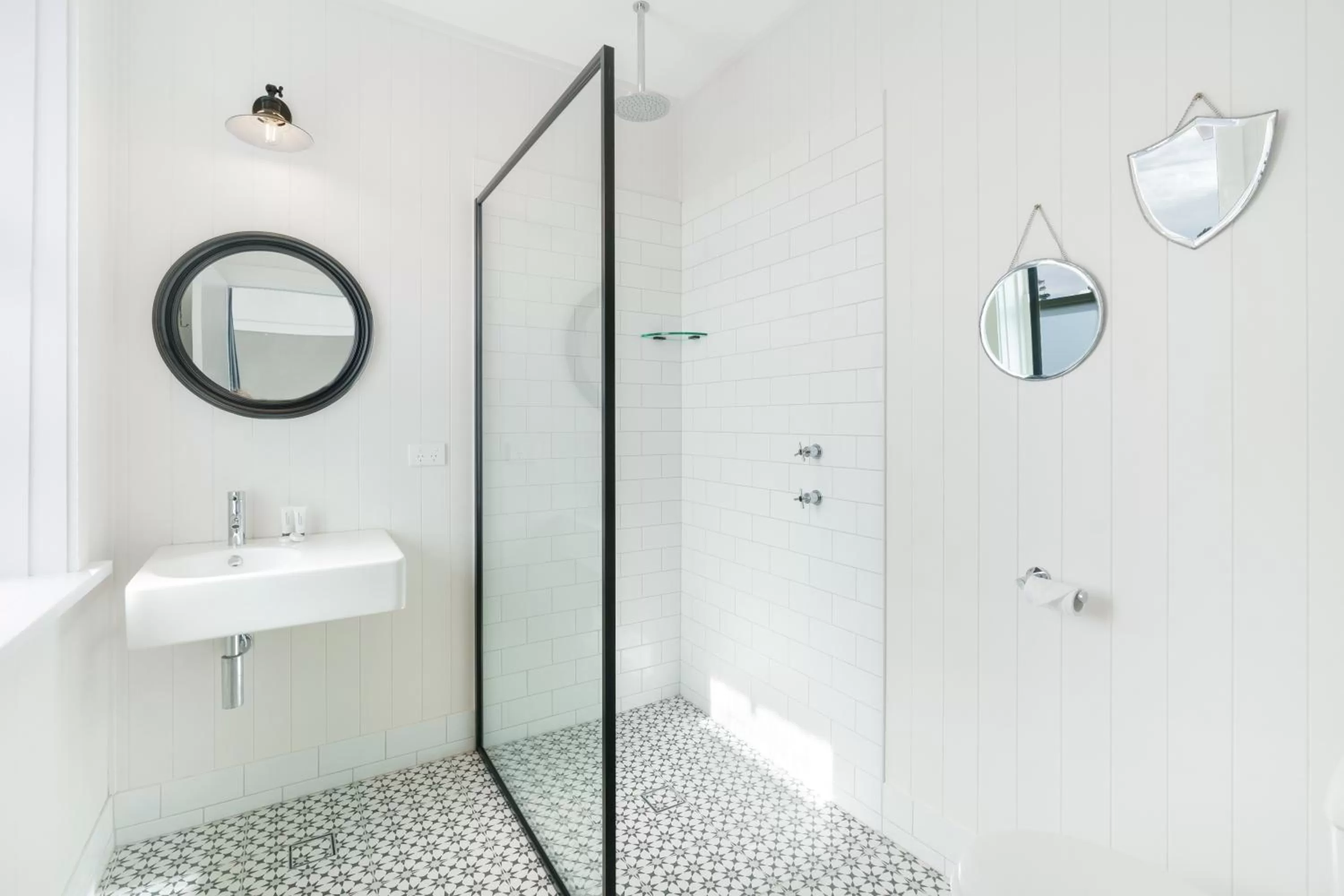 Bathroom in Bundanoon Hotel