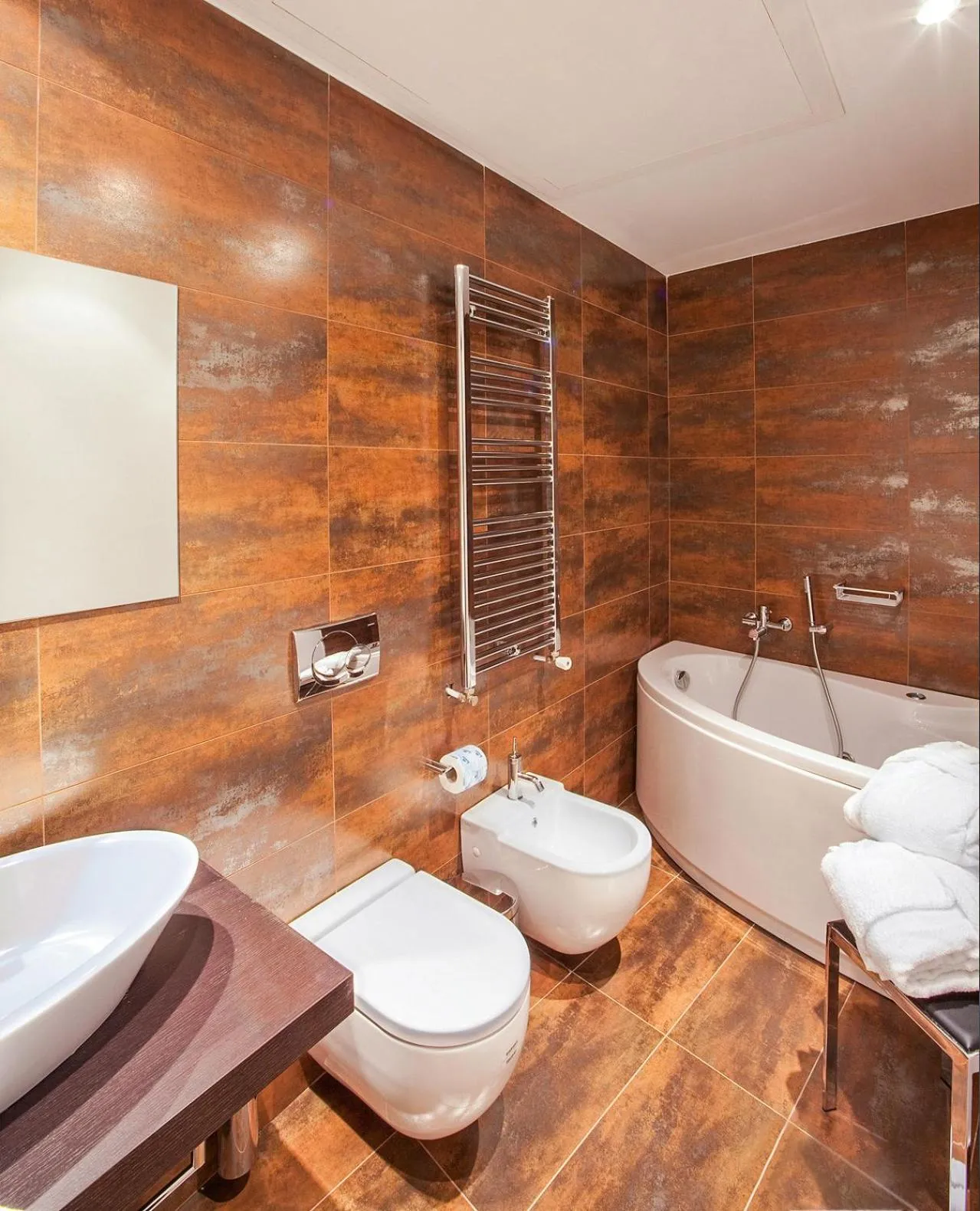 Bathroom in San Giorgio Palace Hotel Ragusa Ibla